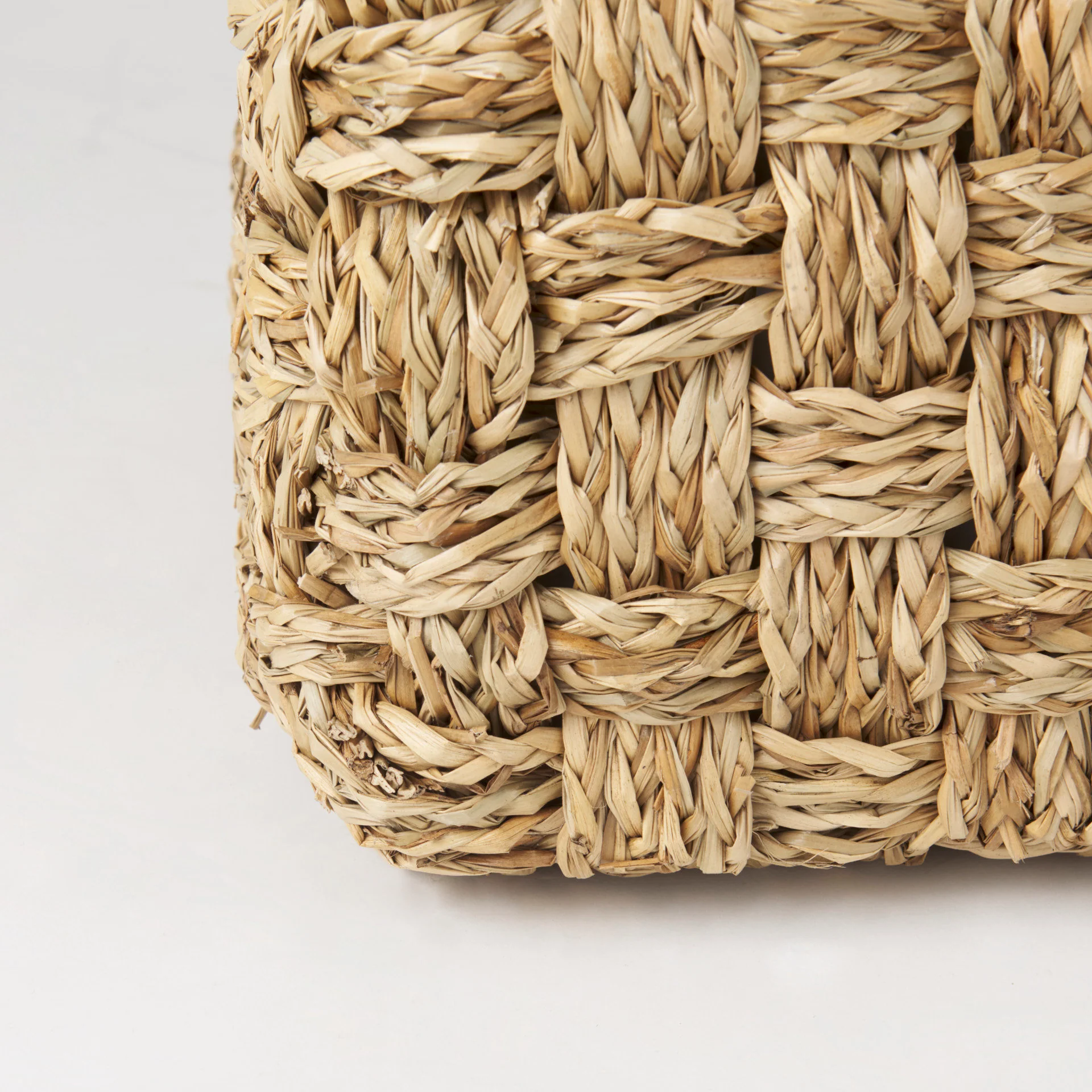 Hannah Seagrass Ottoman - Image 2