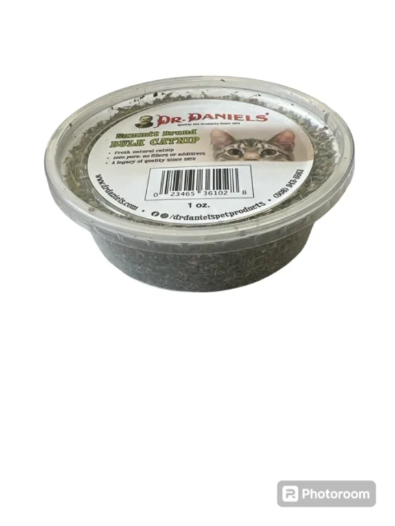 Dr Daniels Summit Brand Catnip 1oz - Image 1