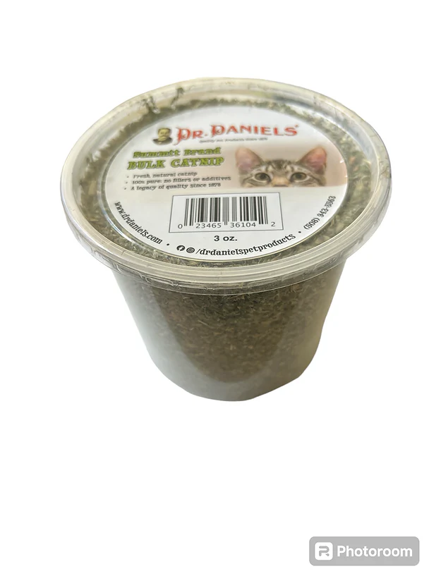 Dr Daniels Summit Brand Catnip 3oz - Image 1