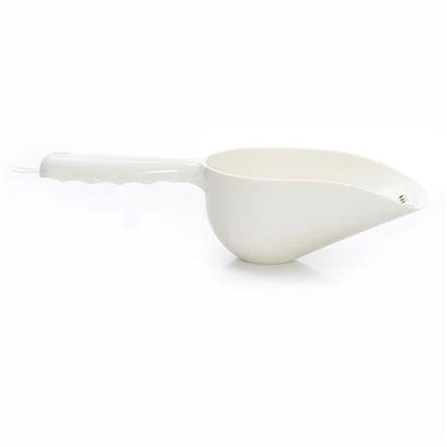 Van Ness 1 Cup Plastic Food Scoop for Dogs and Cats - Image 1