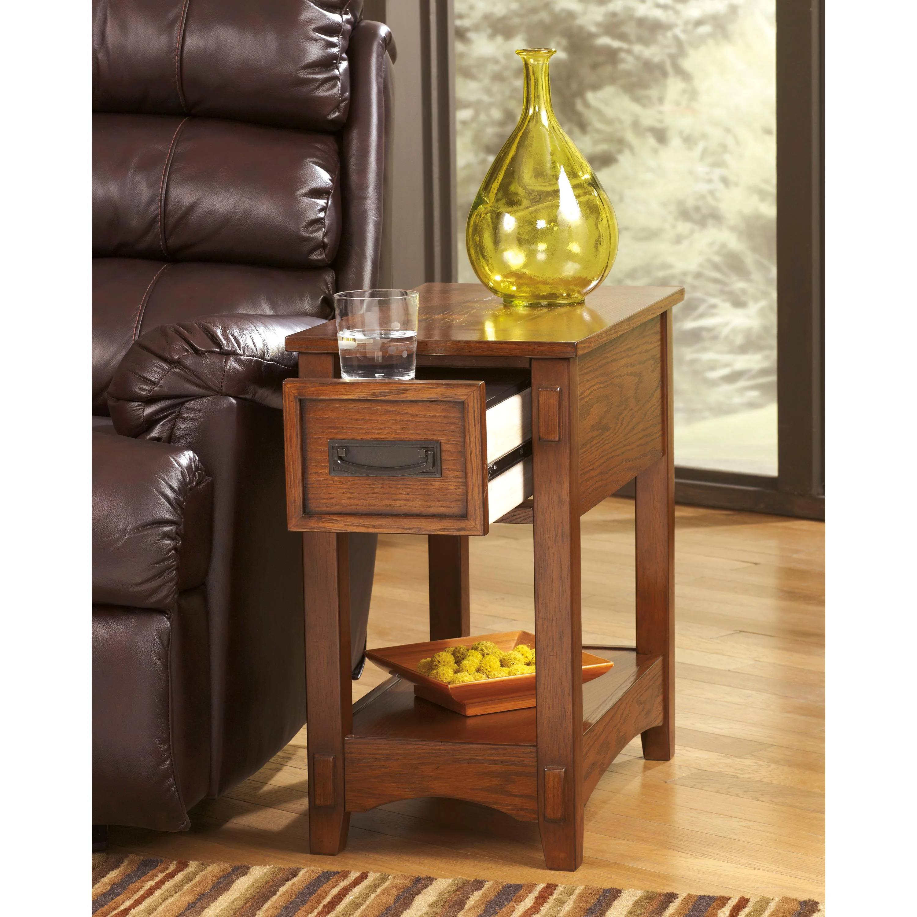 Signature Design by Ashley Breegin End Table T007-319 - Image 3