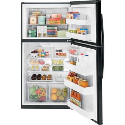 GE 33-inch, 21.2 cu. ft. Top Freezer Refrigerator GTE21GTHBB - Image 2