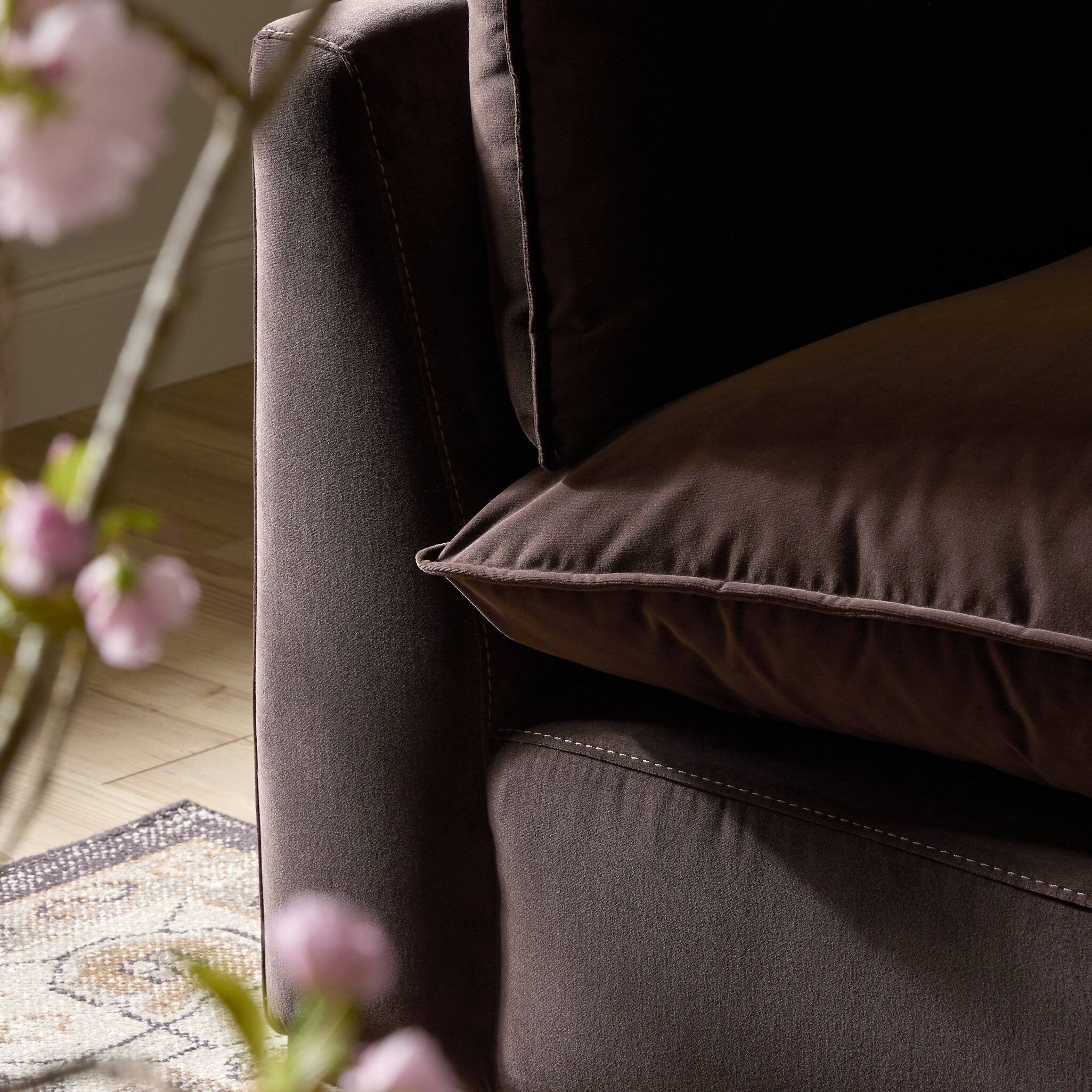 Kosa Sofa - Image 3