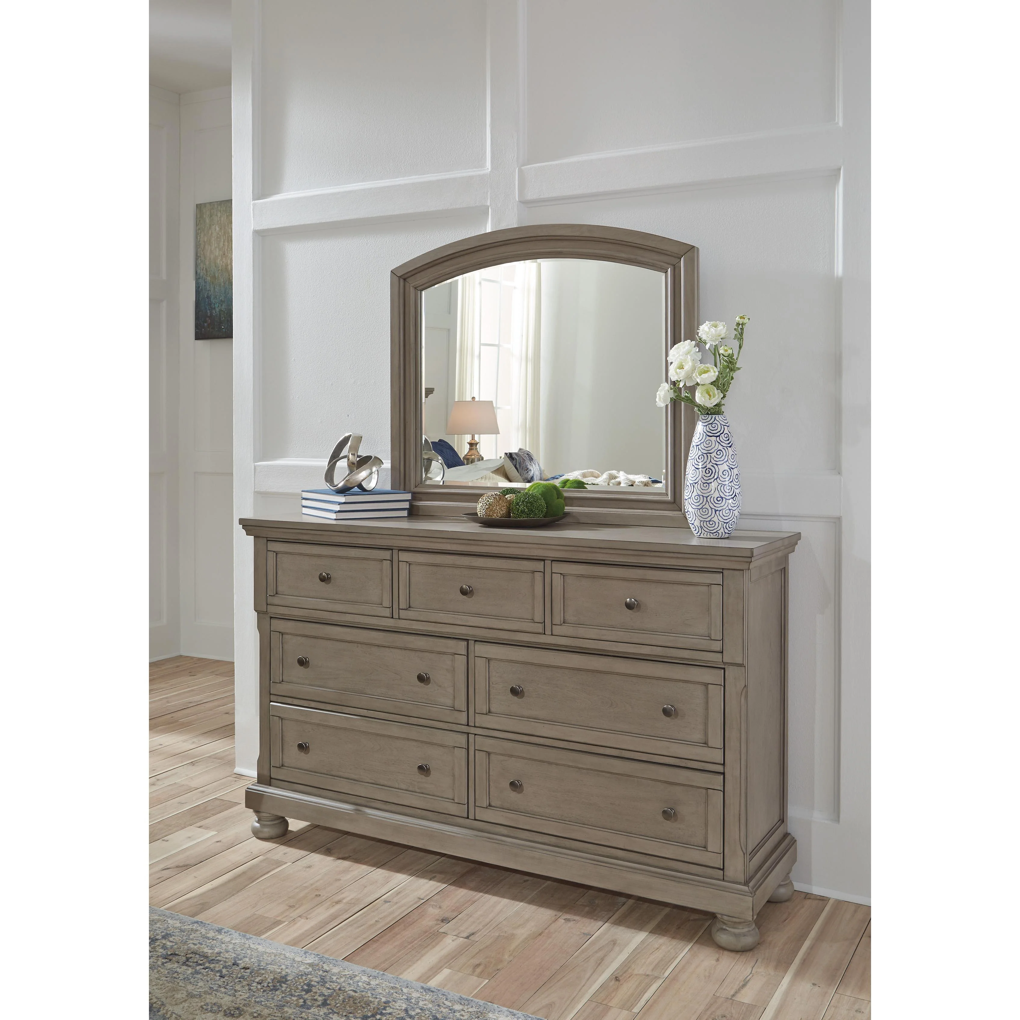 Signature Design by Ashley Lettner B733B48 7 pc King Panel Bedroom Set - Image 3