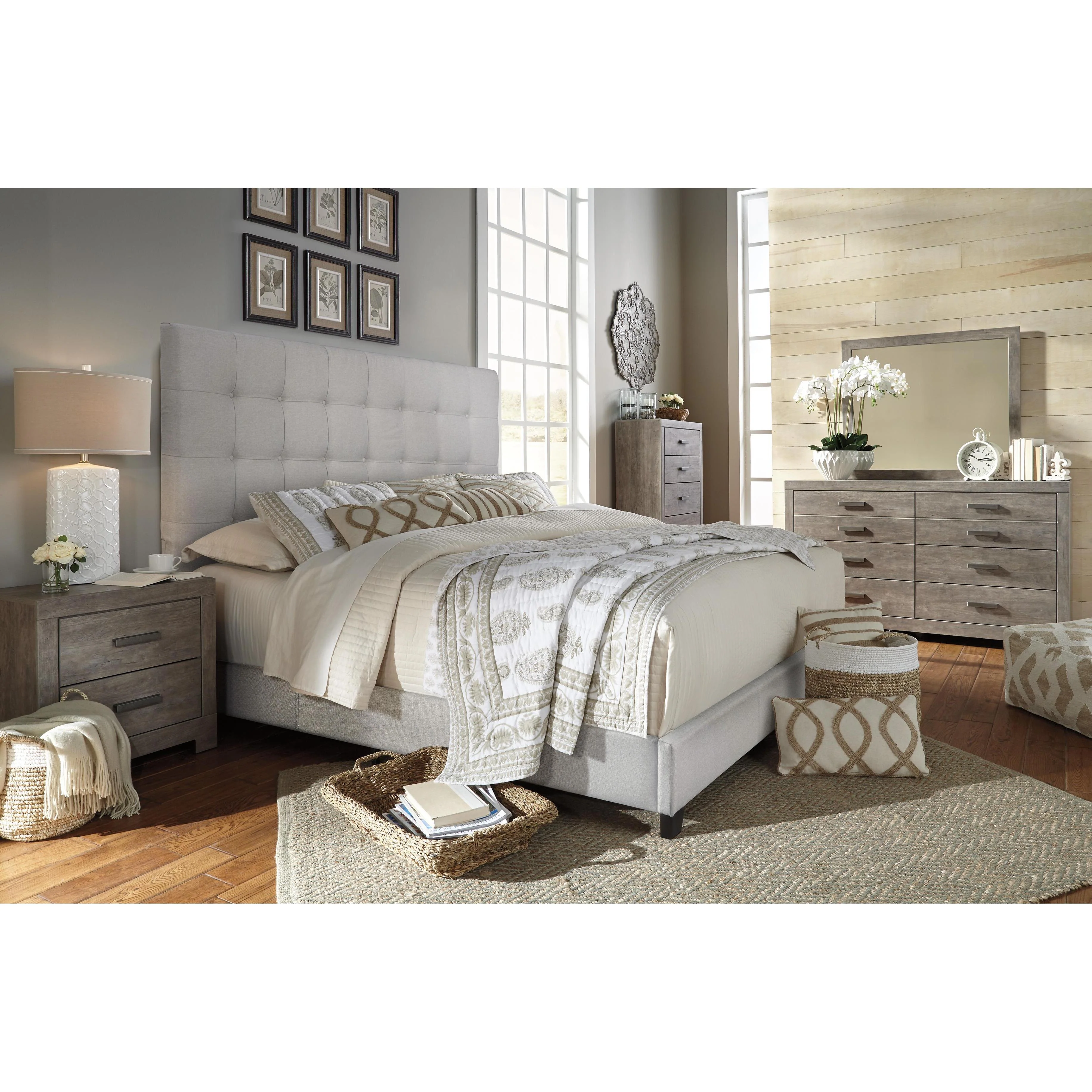 Signature Design by Ashley Culverbach 5-Drawer Chest B070-46 - Image 3