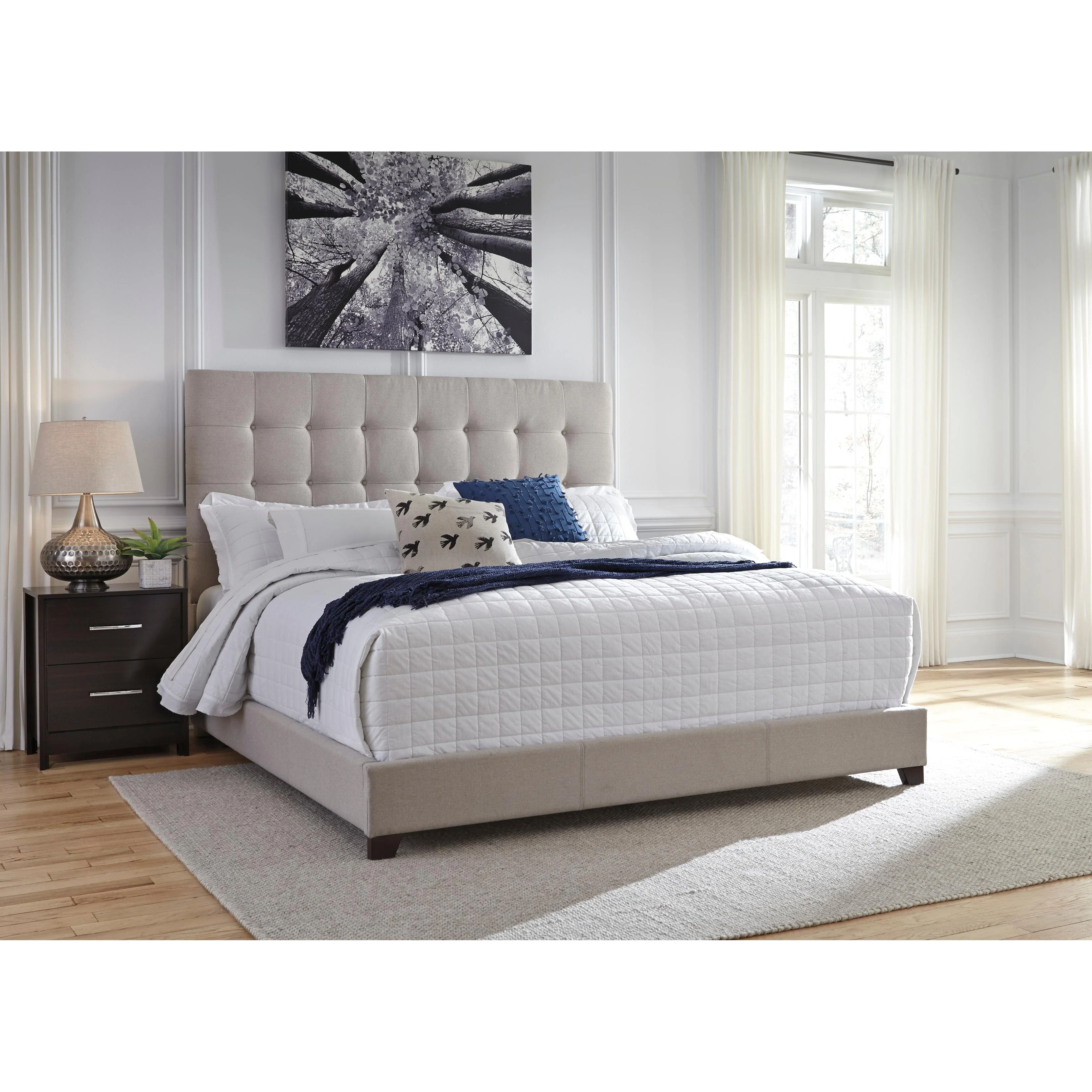 Signature Design by Ashley Dolante Queen Upholstered Panel Bed B130-581 - Image 3