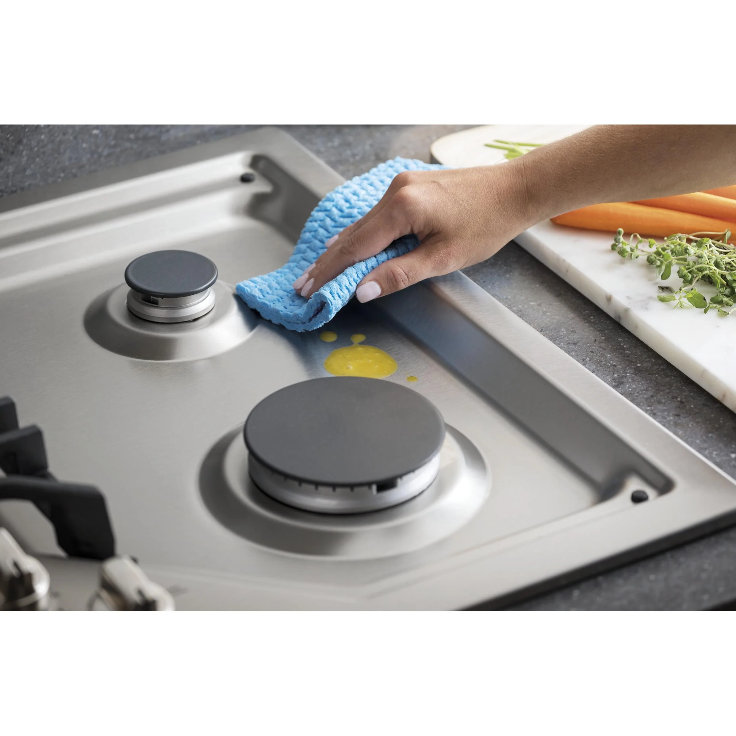 GE 36-inch Built-In Gas Cooktop JGP5036SLSS - Image 3