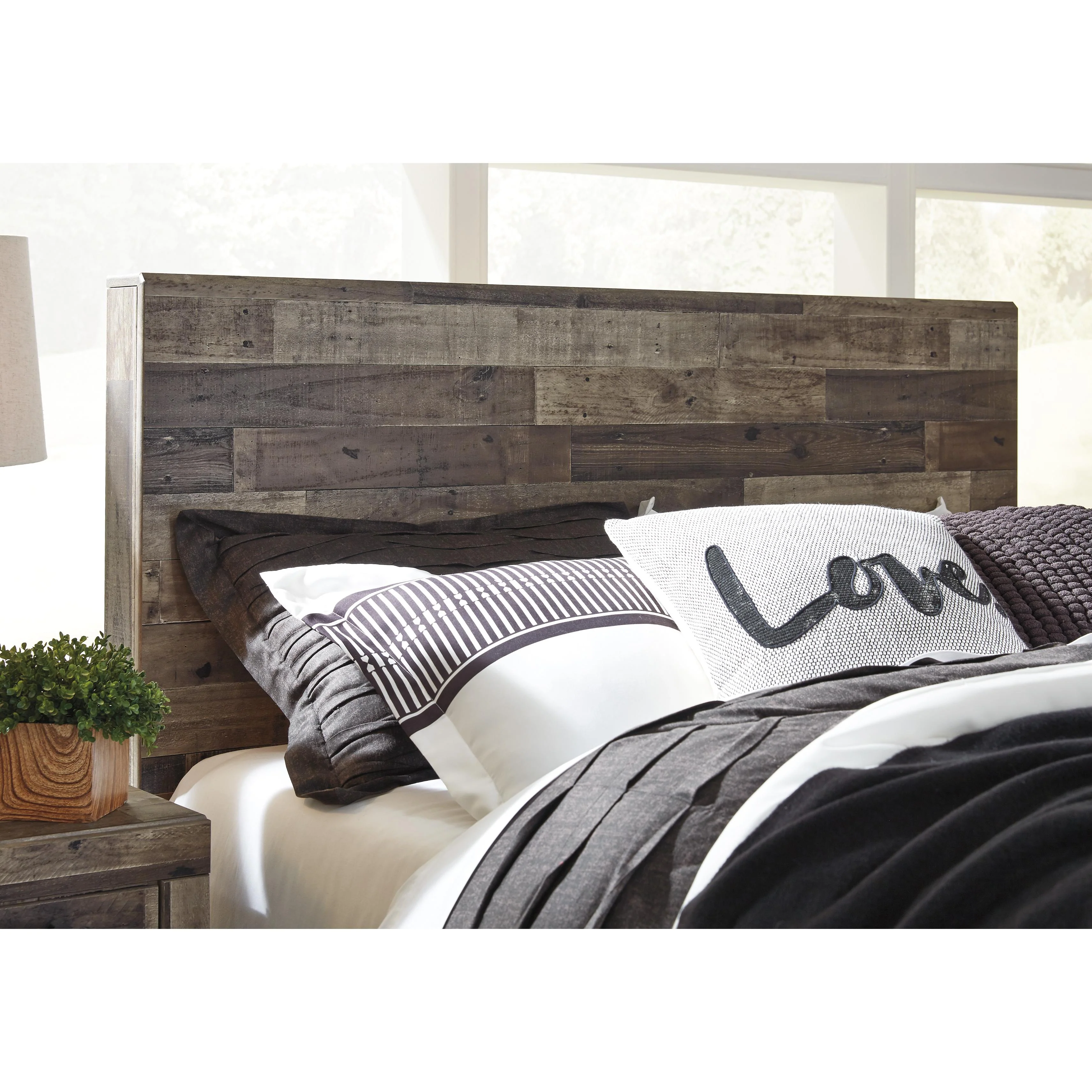 Benchcraft Derekson Queen Panel Bed with Storage B200-57/B200-54S/B200-95/B100-13 - Image 3