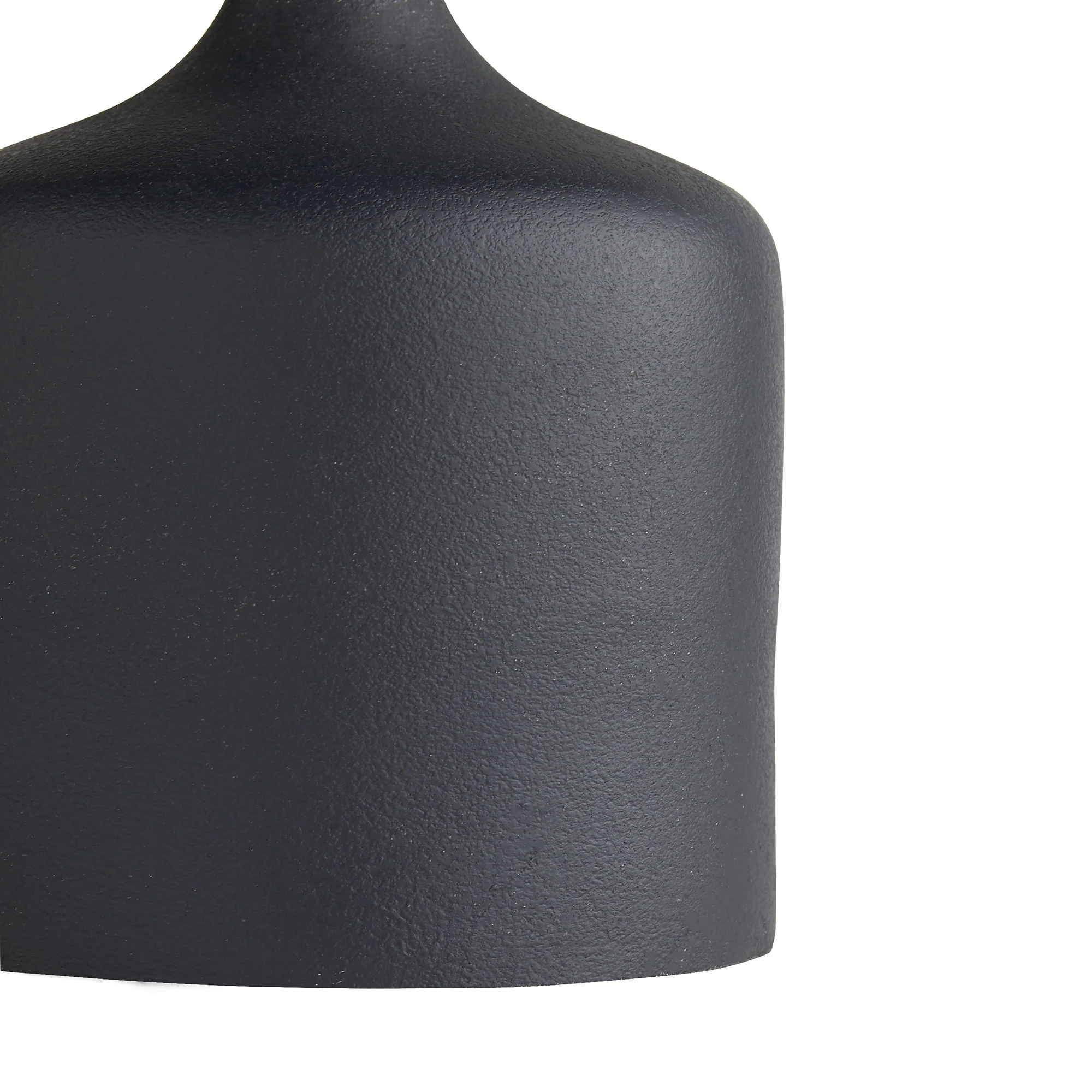 Huntlee Side Table - Image 3