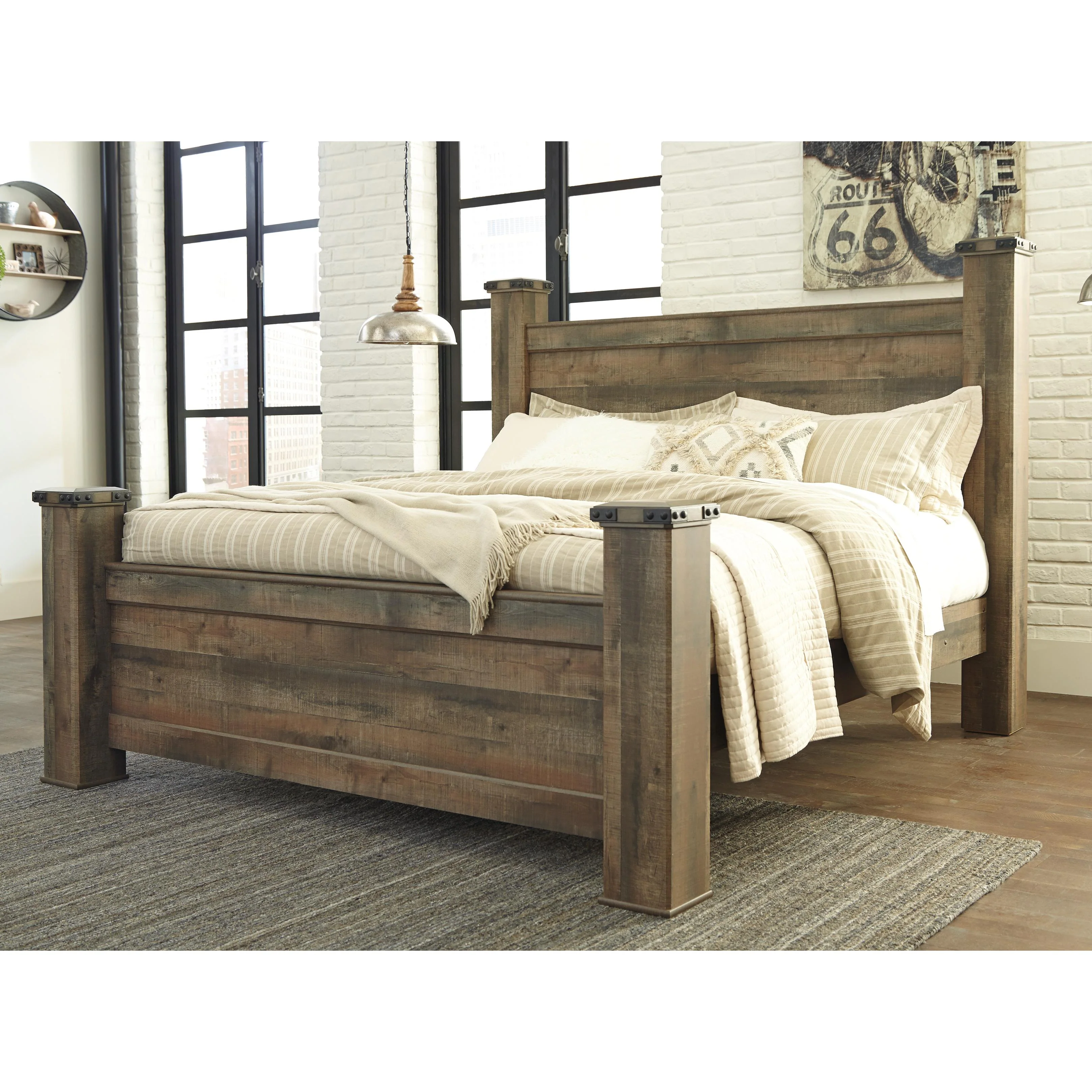 Signature Design by Ashley Trinell King Poster Bed B446-68/B446-66/B446-61/B446-99 - Image 2