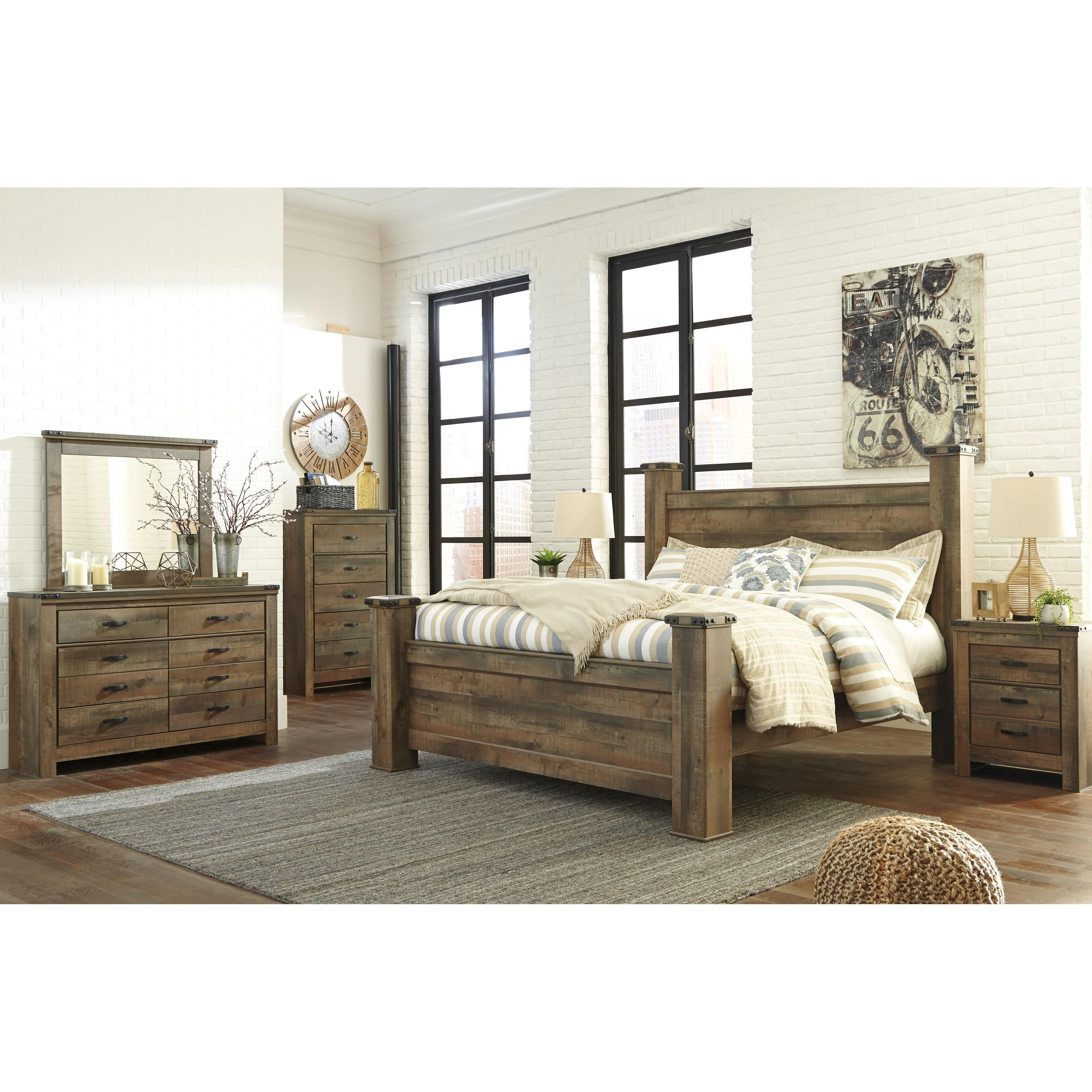 Signature Design by Ashley Trinell King Poster Bed B446-68/B446-66/B446-61/B446-99 - Image 3