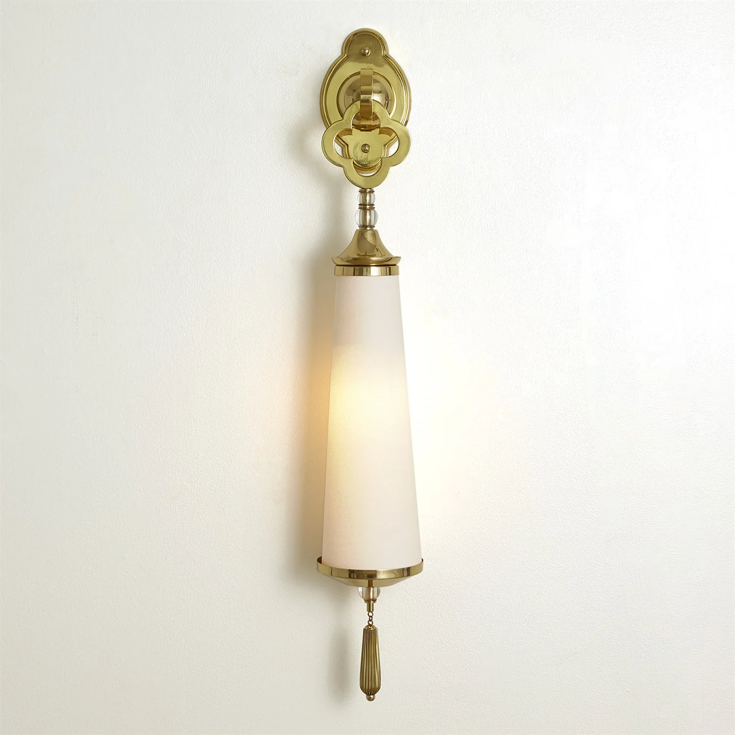 Quatrefoil Wall Sconce - Image 3