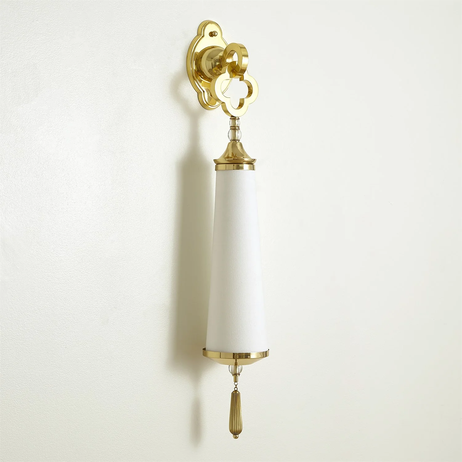 Quatrefoil Wall Sconce - Image 2