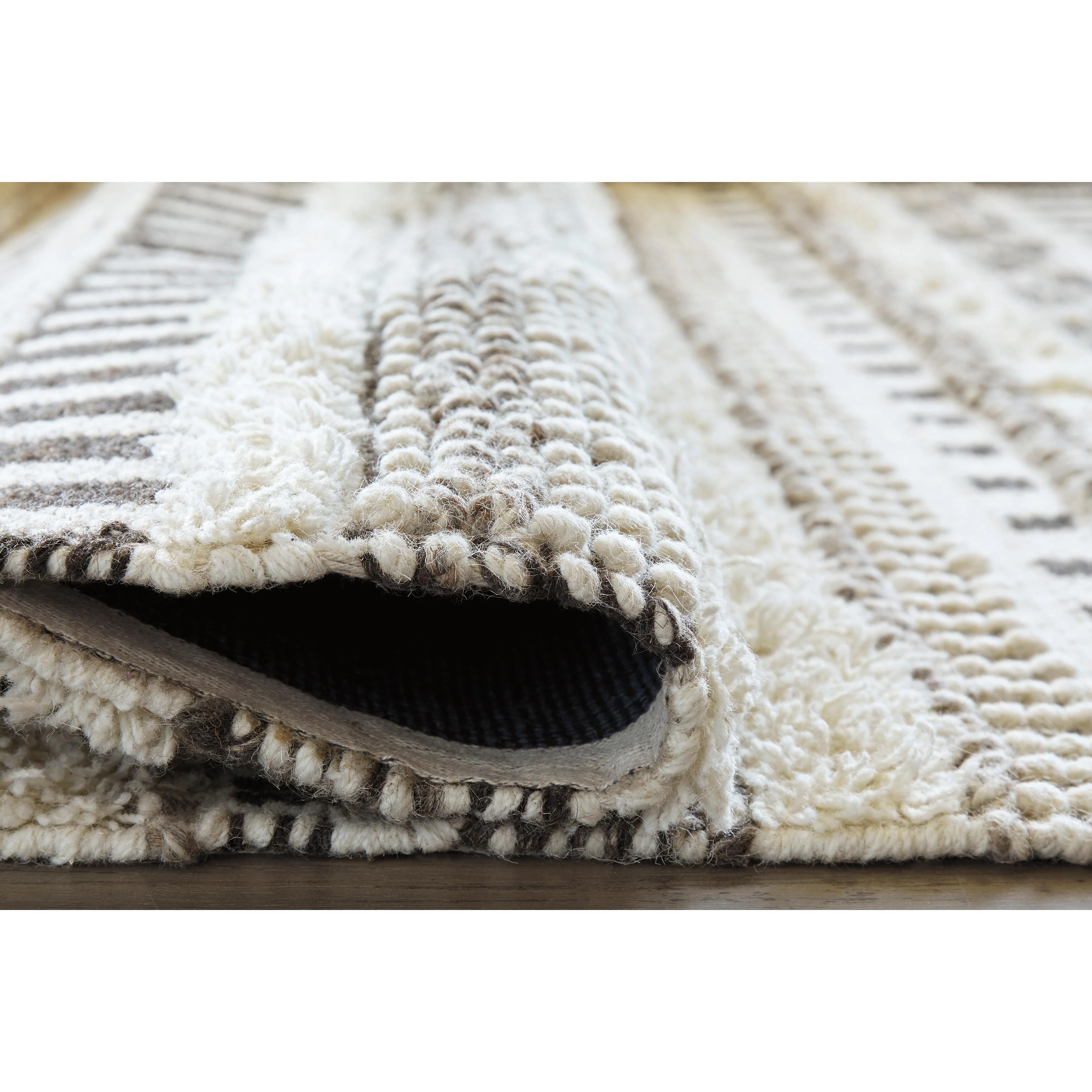 Signature Design by Ashley Karalee R404442 Medium Rug - Image 3