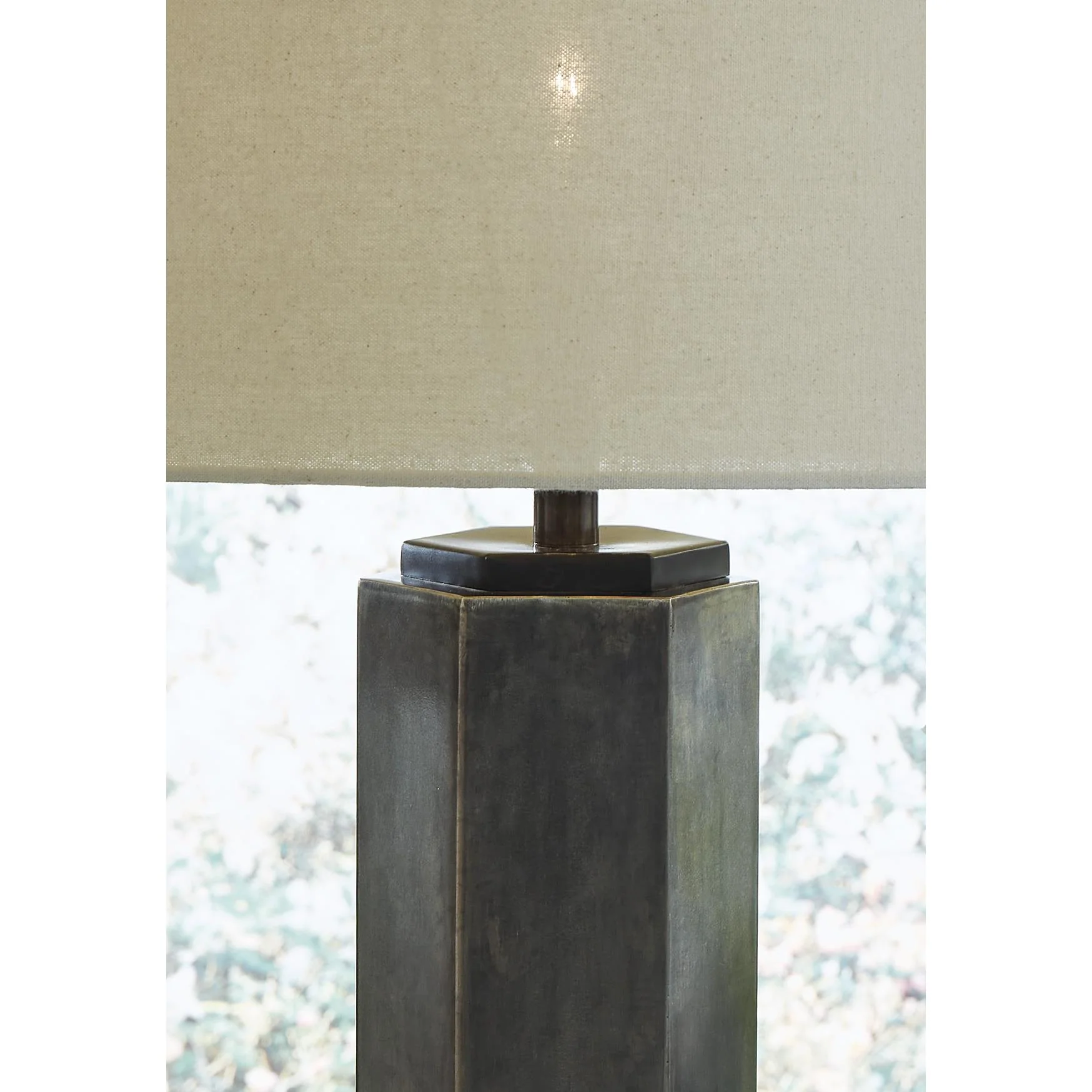 Signature Design by Ashley Dirkton L208324 Metal Table Lamp - Image 2