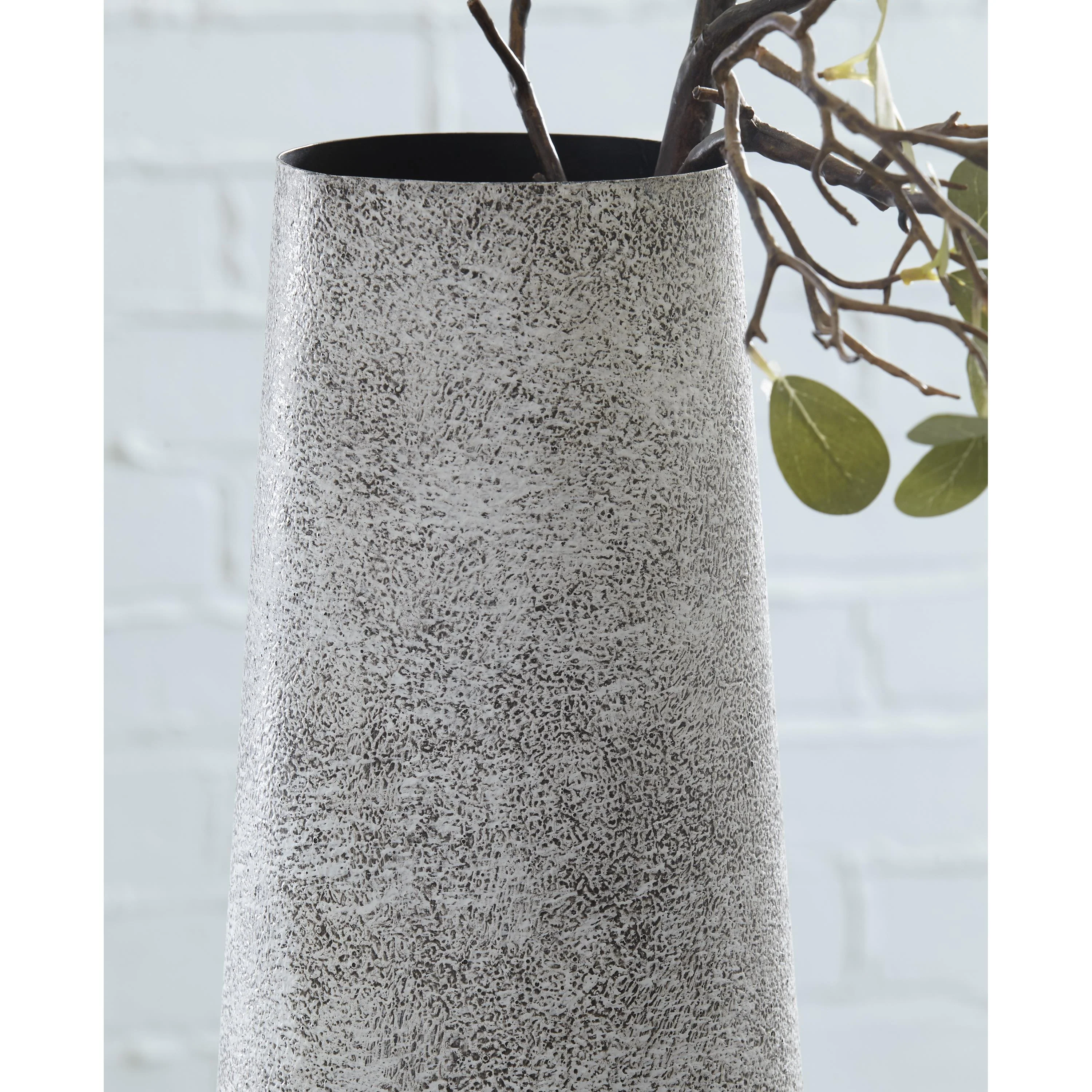 Signature Design by Ashley Fynn A2000517 Vase - Image 3