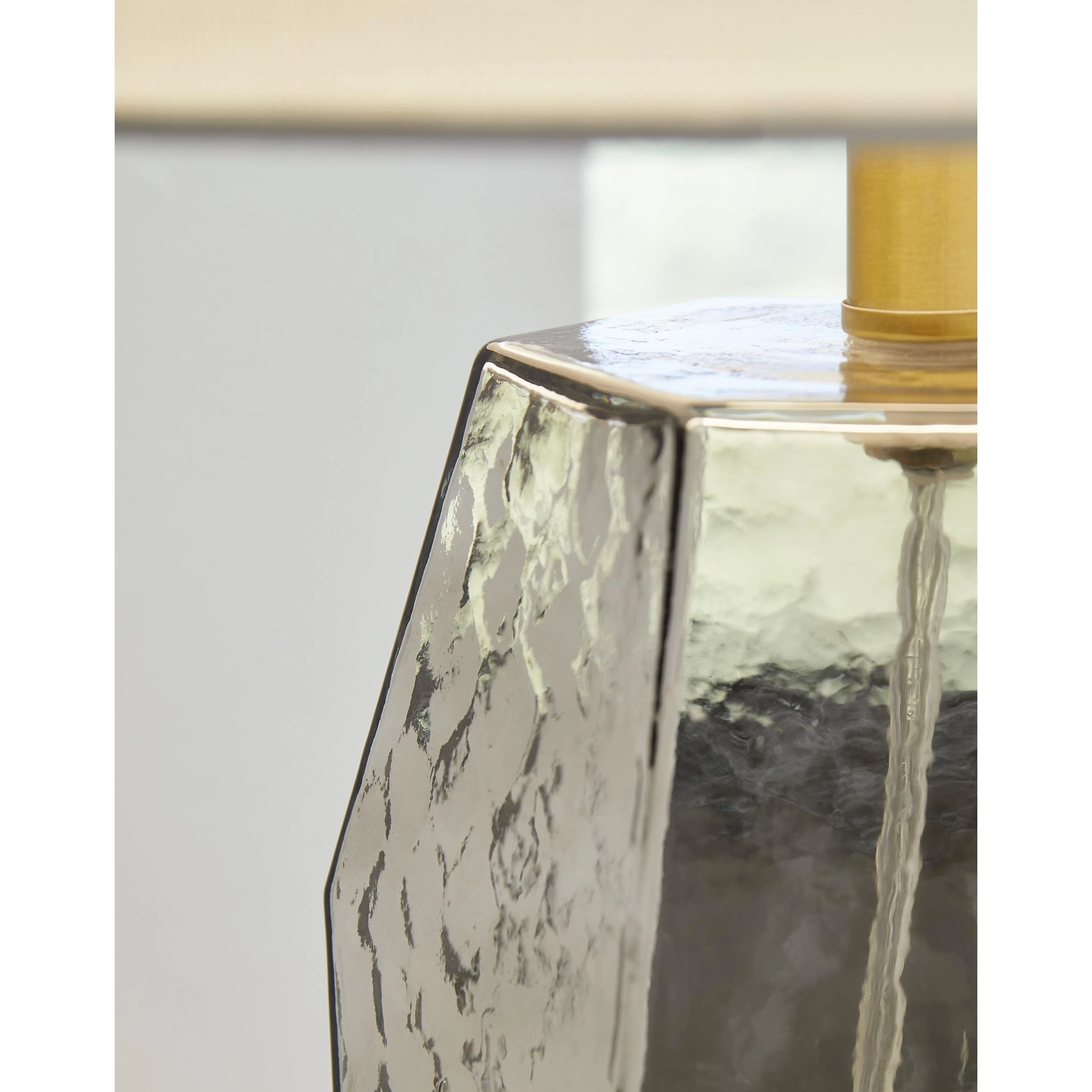 Signature Design by Ashley Taylow L430794 Glass Table Lamp - Image 3