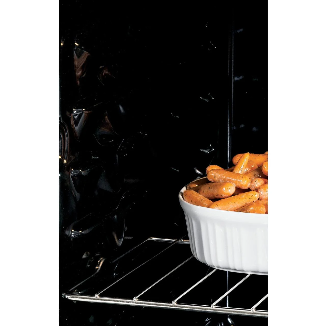 GE 30-inch Drop-in Electric Range JD630STSS - Image 3