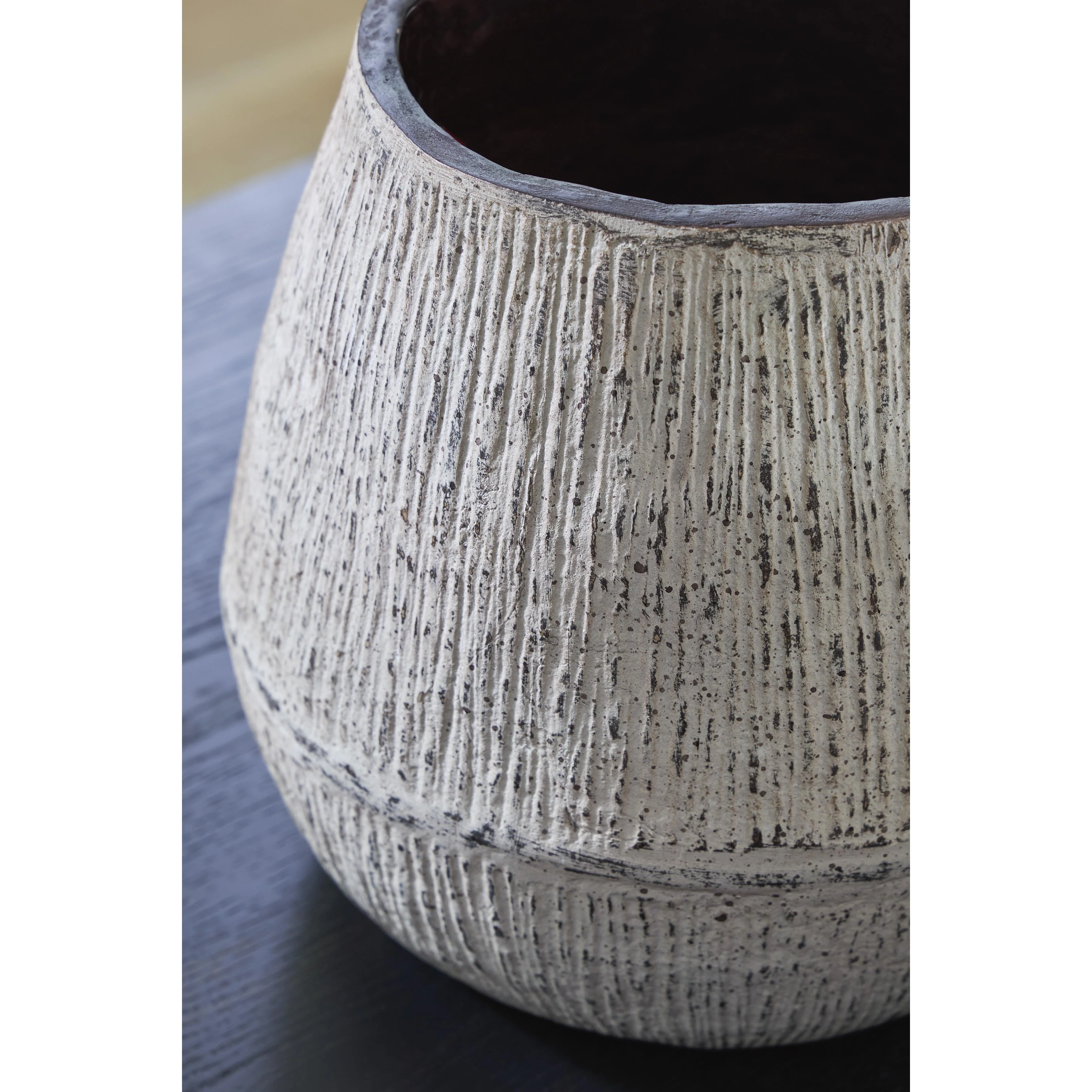 Signature Design by Ashley Claymount A2000636 Vase - Image 3
