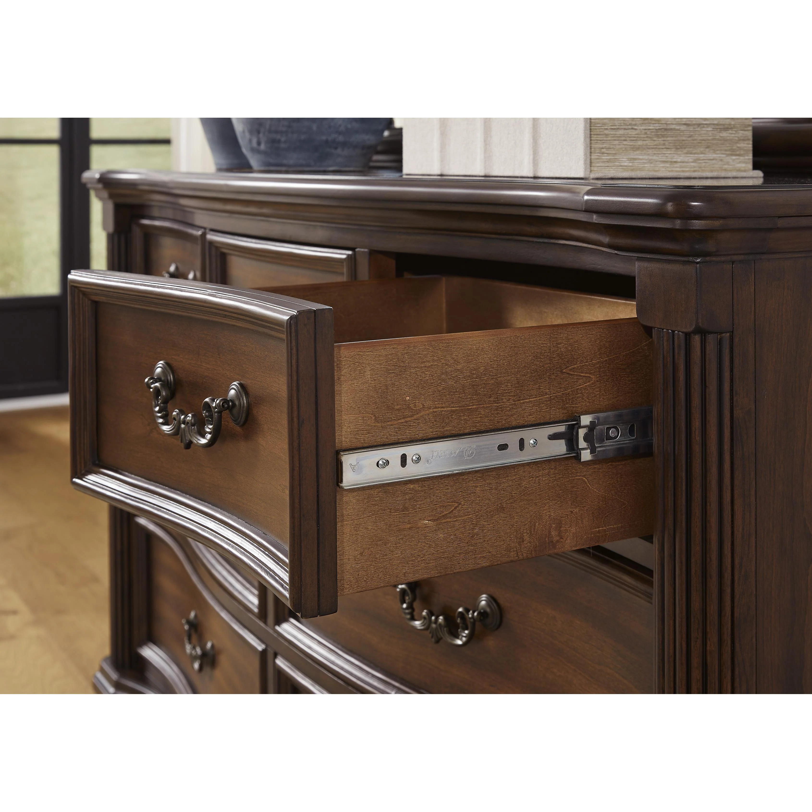 Signature Design by Ashley Lavinton B764B1 Dresser and Mirror - Image 3