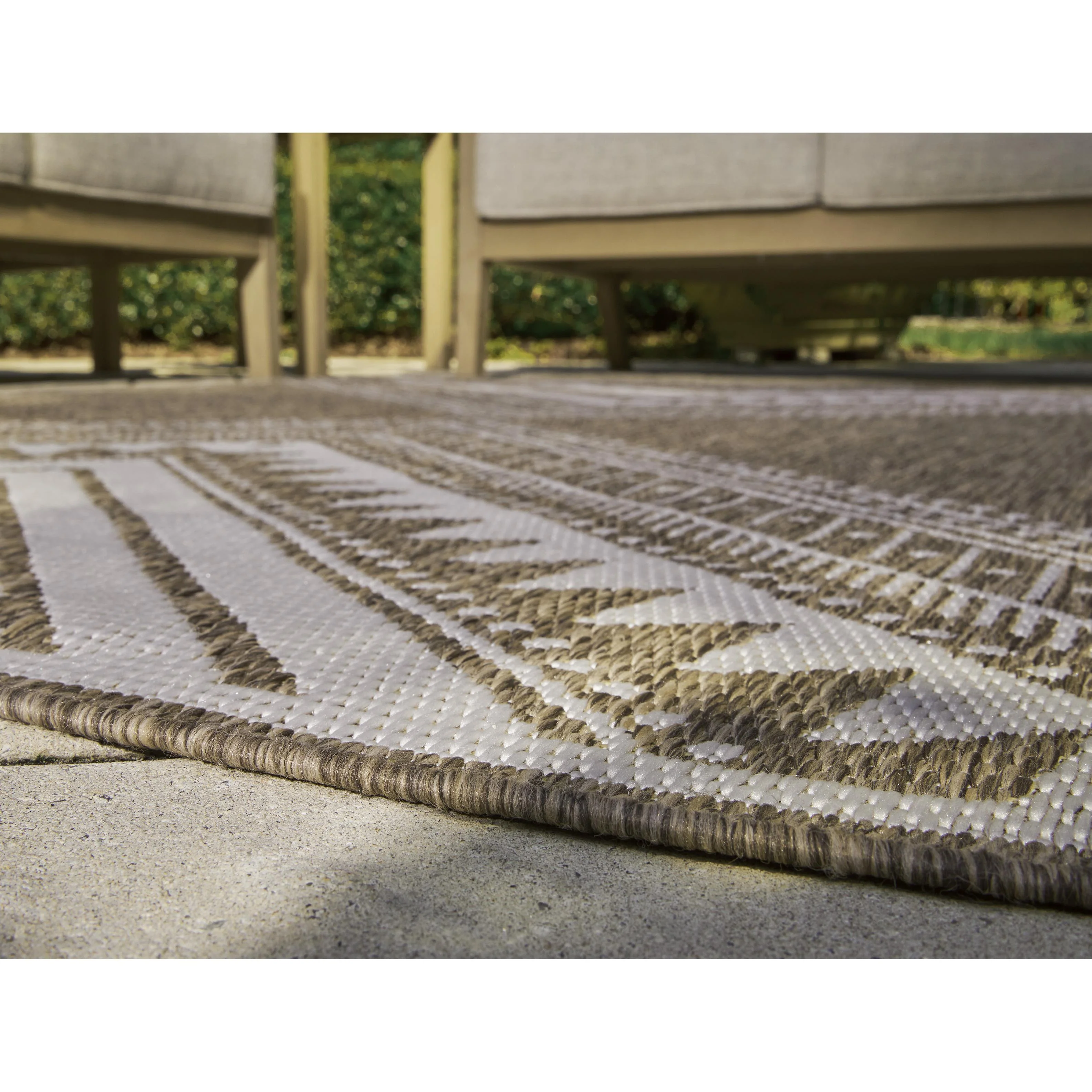 Signature Design by Ashley Dunsler R900011 Large Rug - Image 3