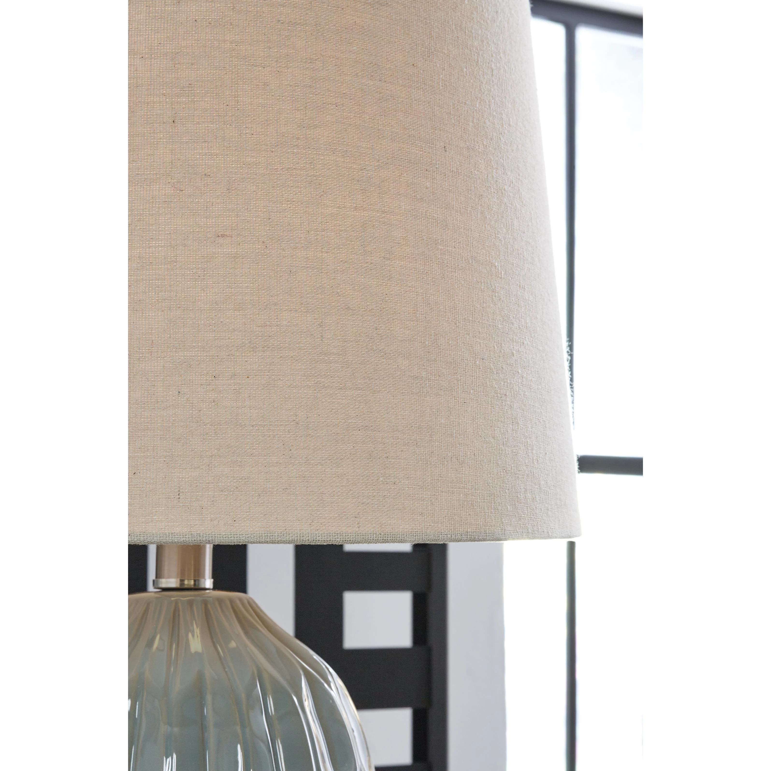 Signature Design by Ashley Hadbury L178034 Ceramic Table Lamp - Image 3