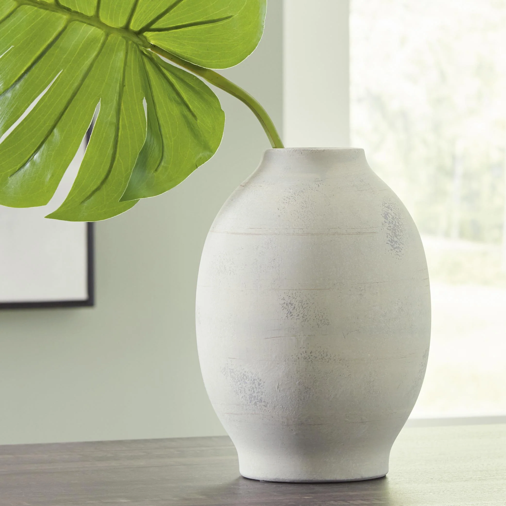Signature Design by Ashley Clayson A2000653 Vase - Image 3