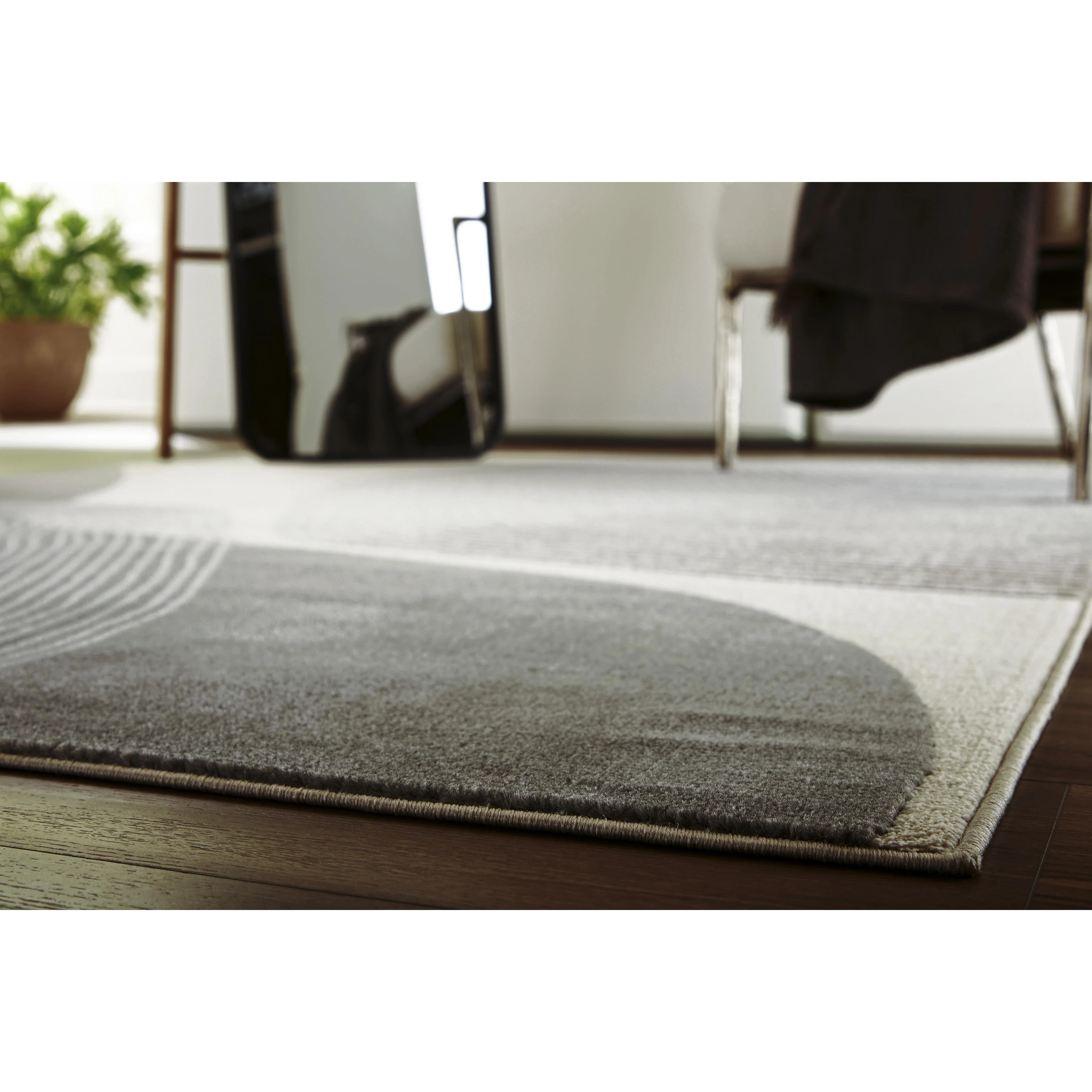 Signature Design by Ashley Winderburg R406951 Large Rug - Image 3