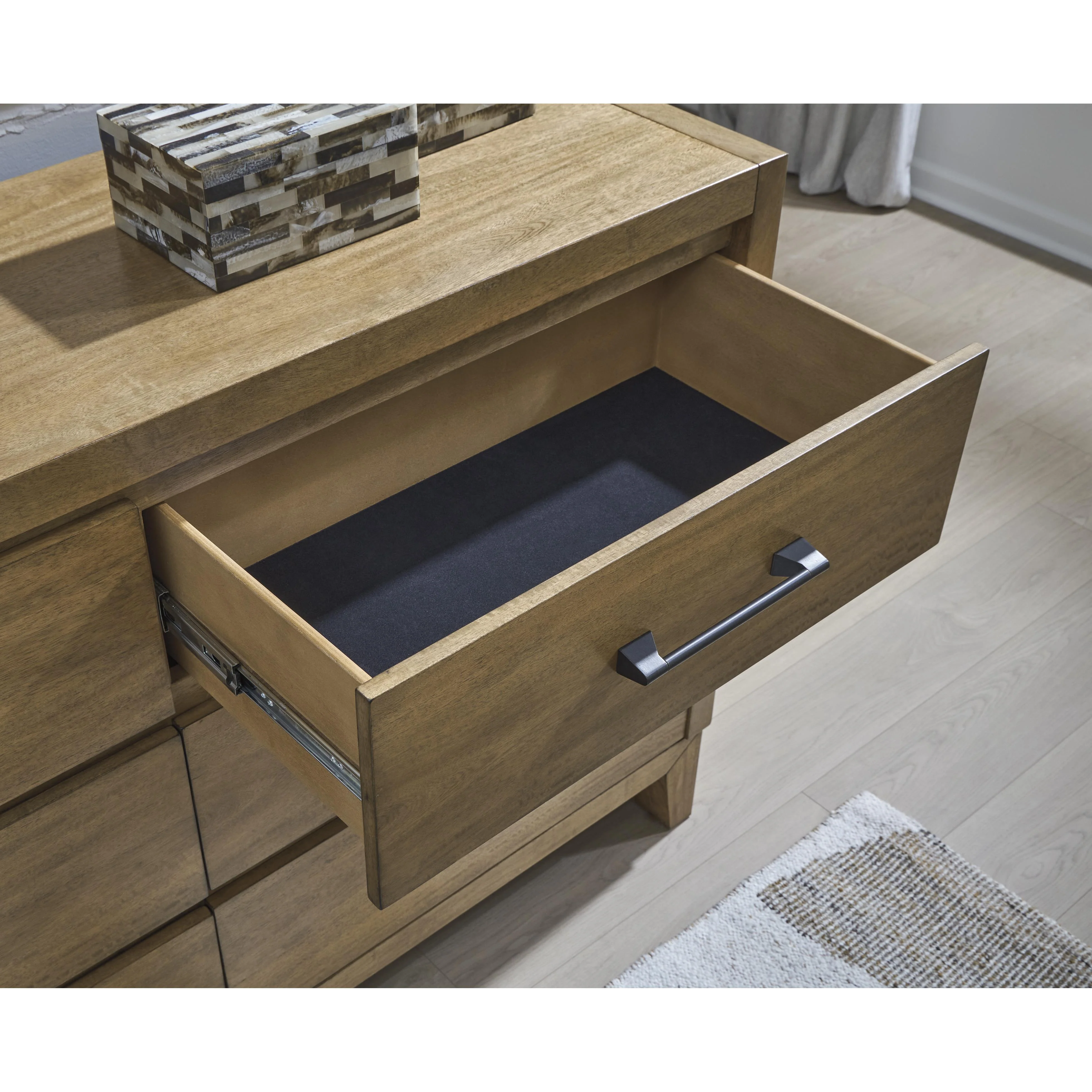 Signature Design by Ashley Sherbana B833-31 Dresser