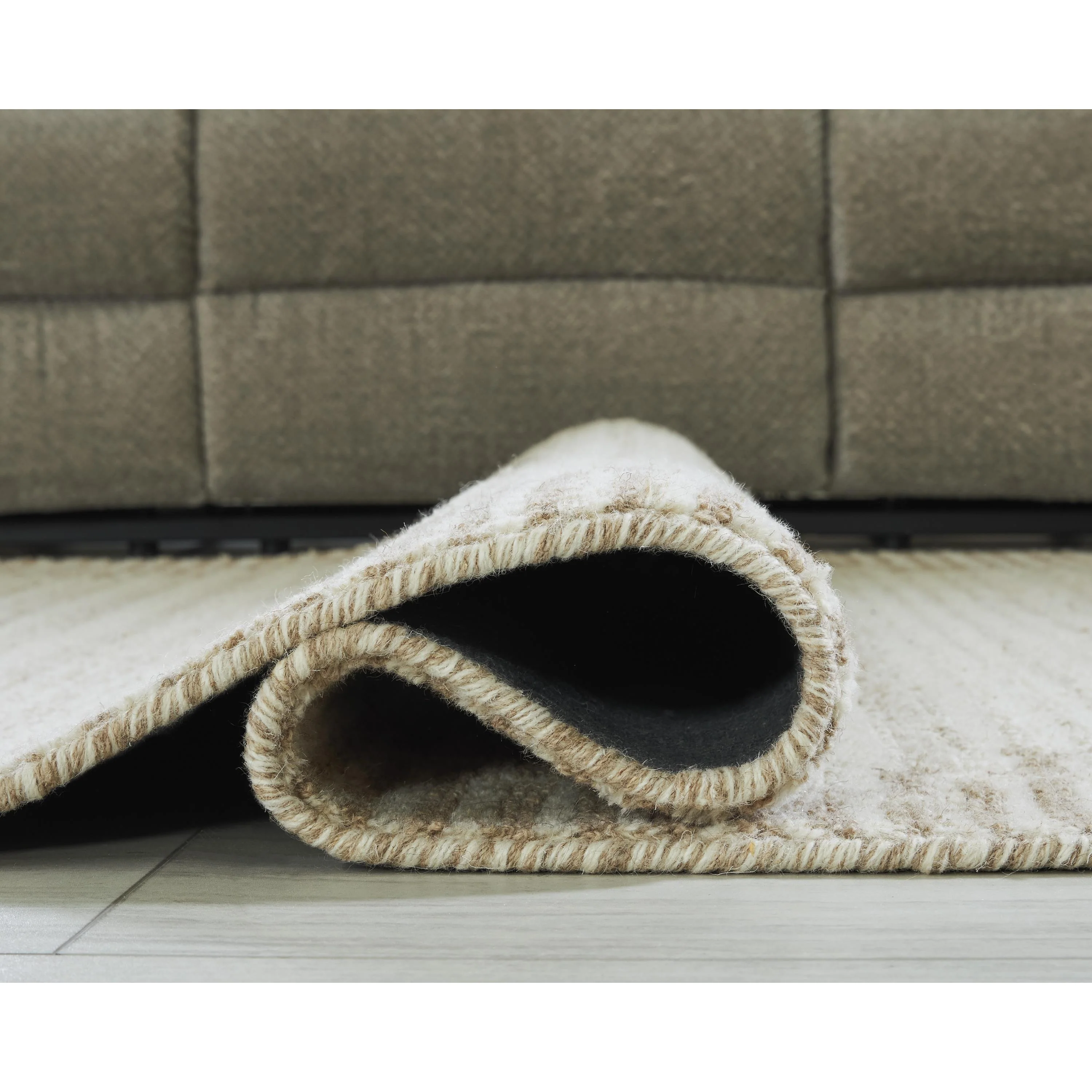 Signature Design by Ashley Emorymore R407300 Extra Large Rug - Image 3