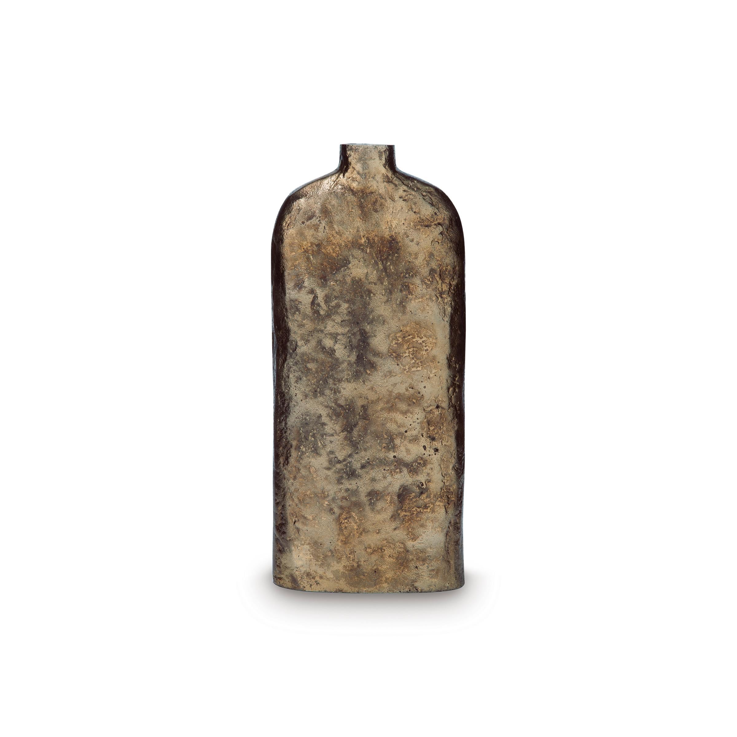 Signature Design by Ashley Wallmond A2000821 Vase