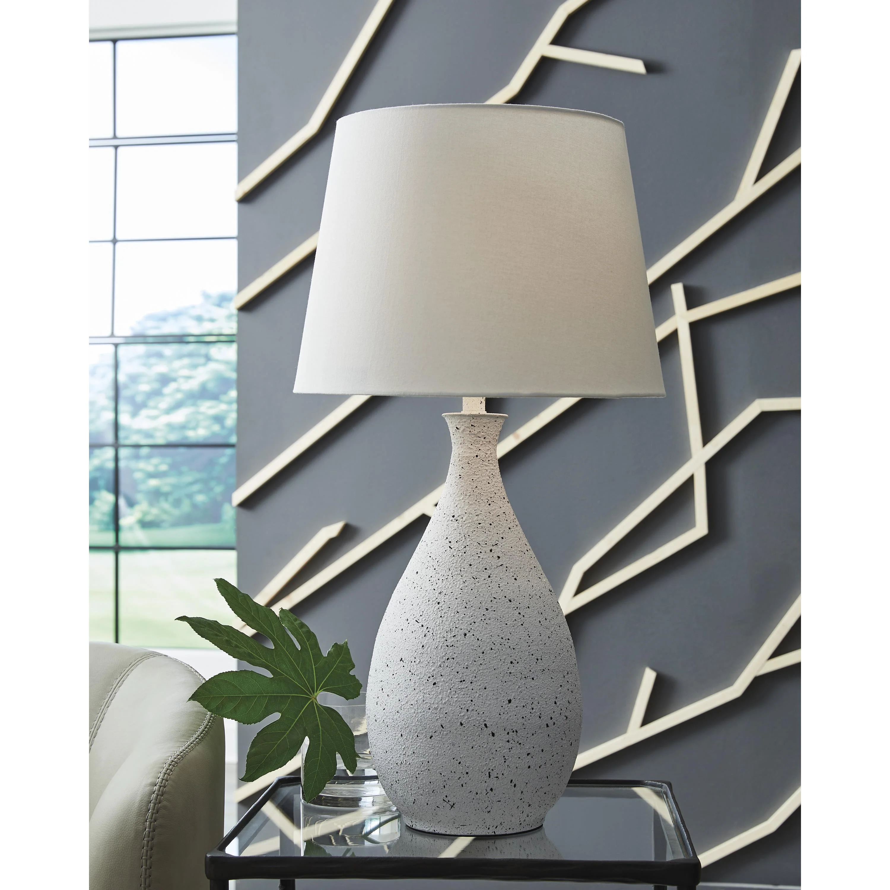 Signature Design by Ashley Wyattford L207614 Metal Table Lamp - Image 2
