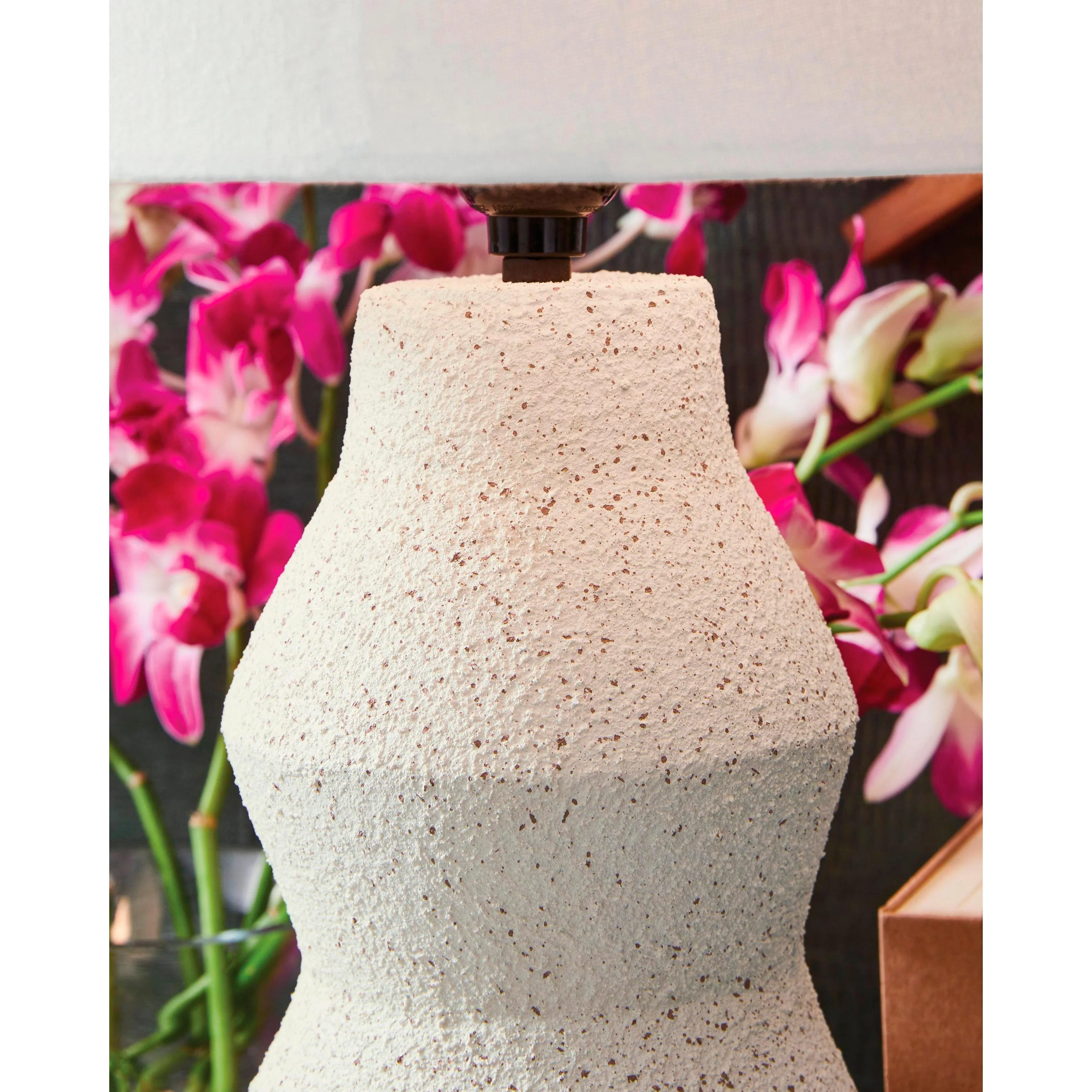 Signature Design by Ashley Dawthorne L236034 Paper Table Lamp - Image 3