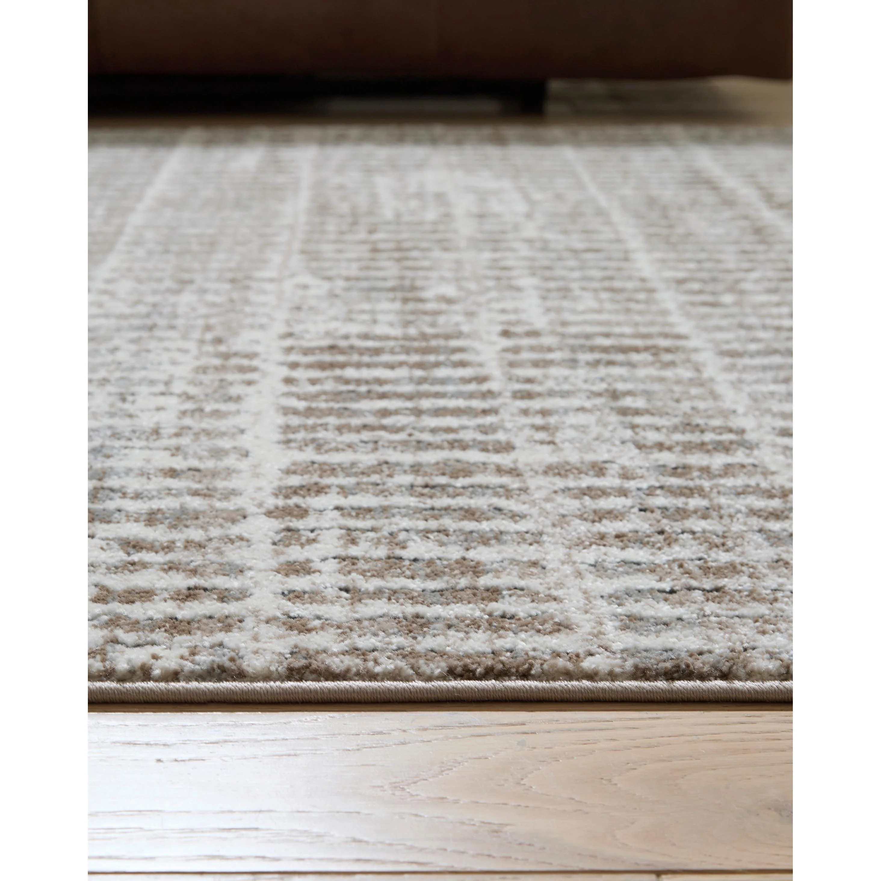 Signature Design by Ashley Fuadwick R407692 Medium Rug - Image 3
