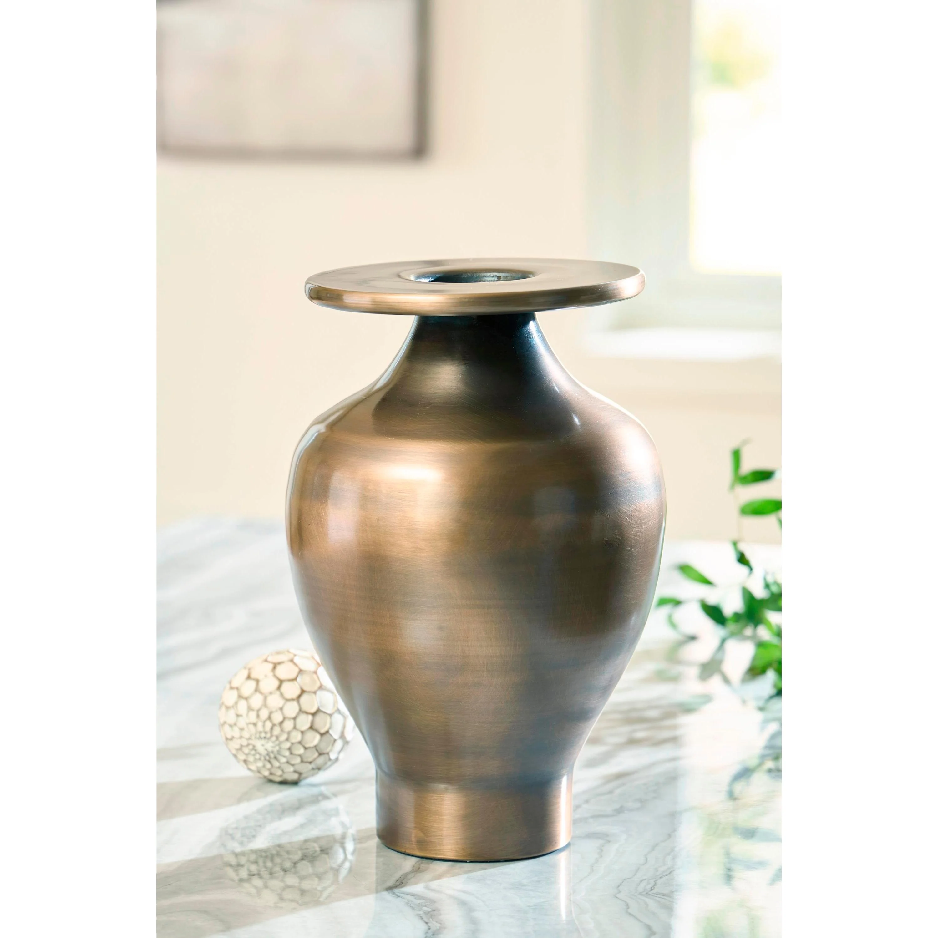 Signature Design by Ashley Fedorleigh A2000894 Vase - Image 3