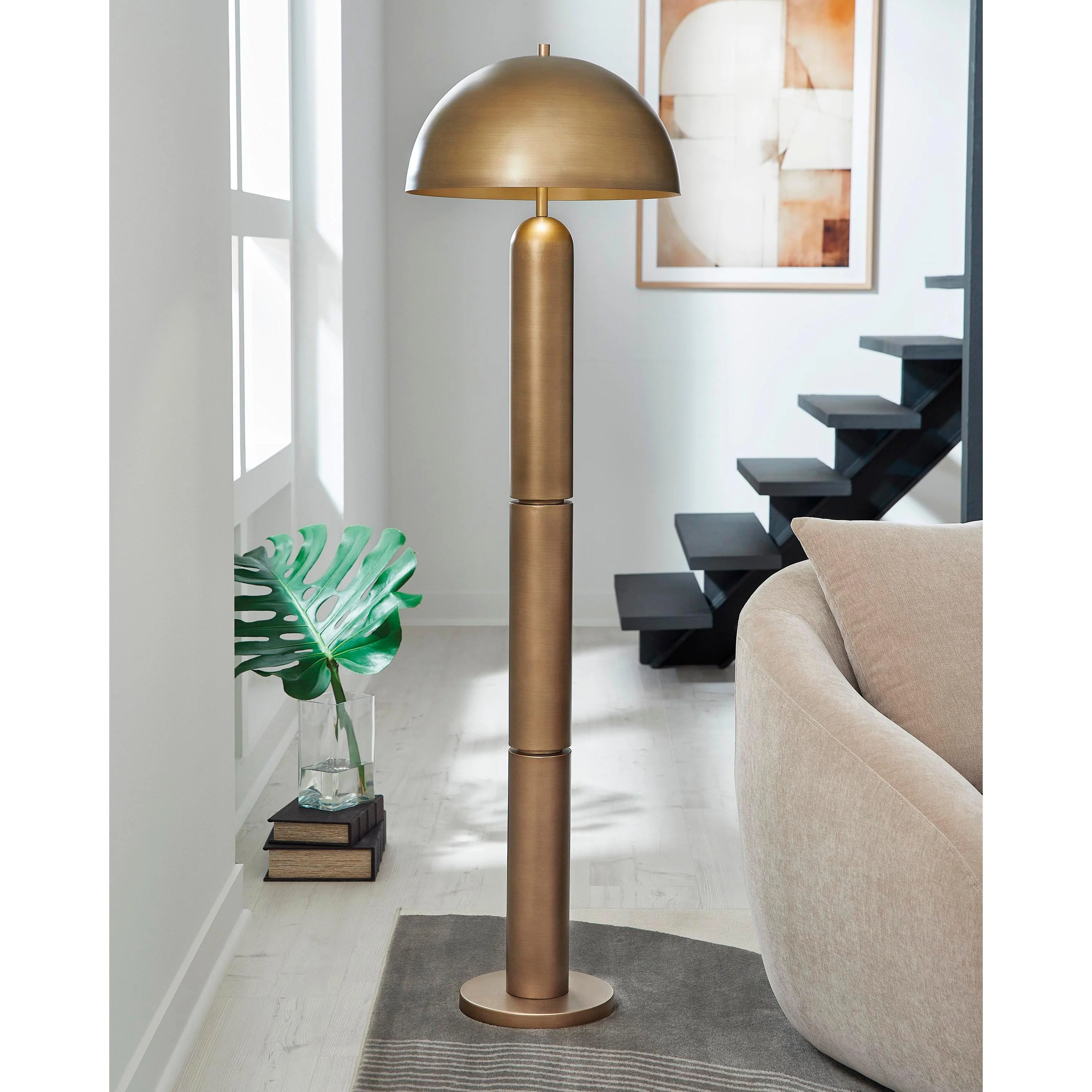 Signature Design by Ashley Wendfield Floorstanding Lamp L208511 - Image 2