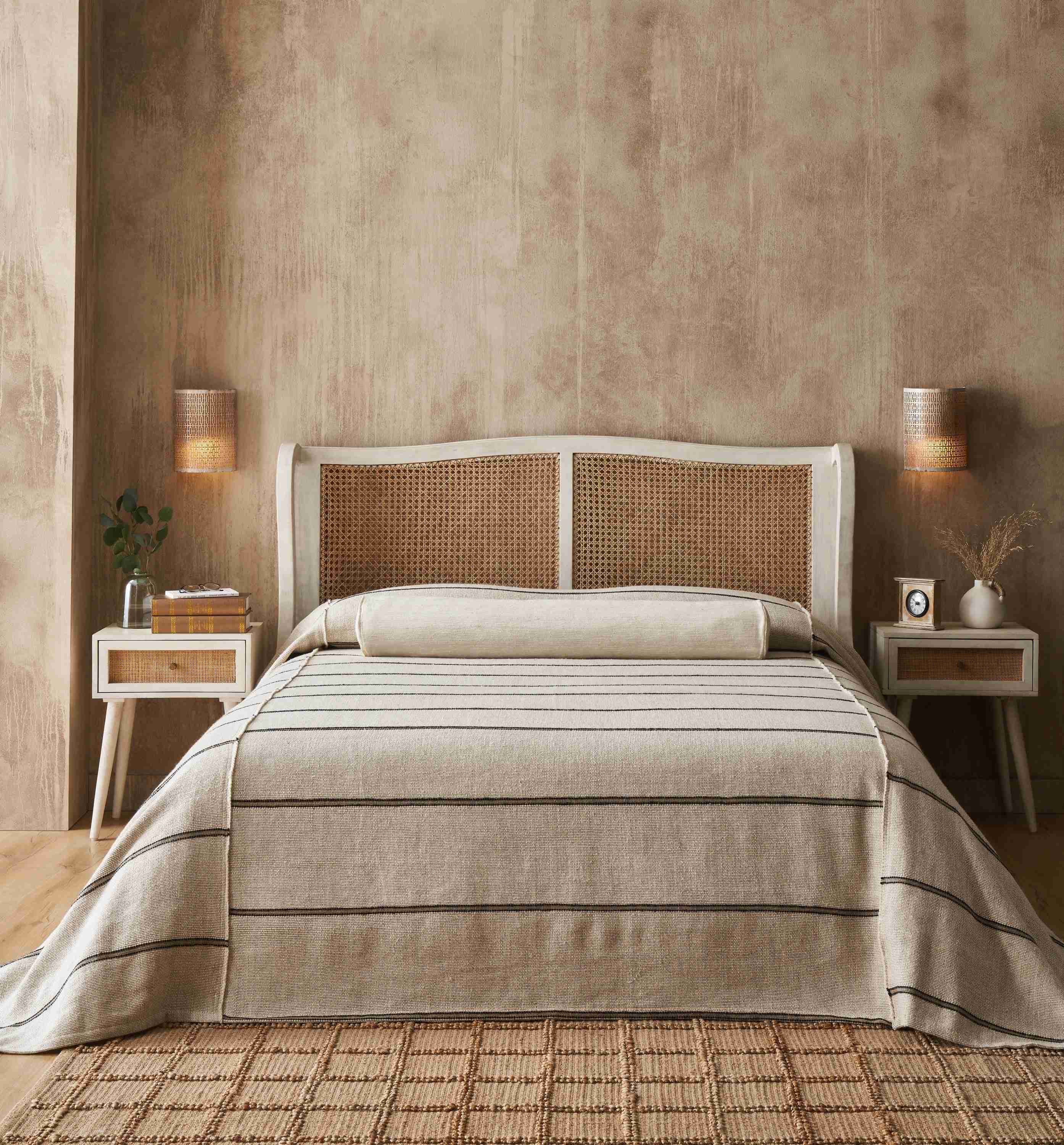Rhys Bedspread - Image 2