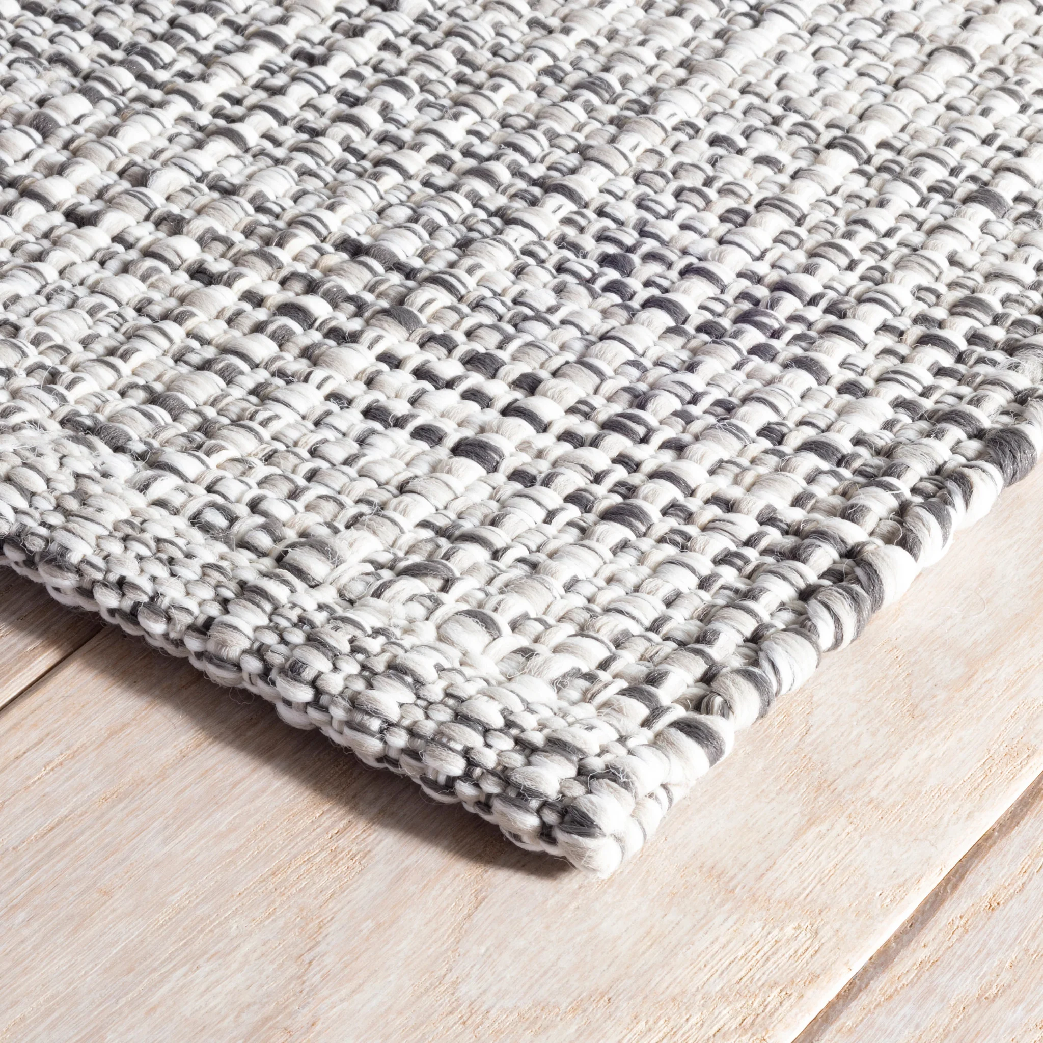 Fusion Grey Handwoven Indoor/Outdoor Rug - Image 3