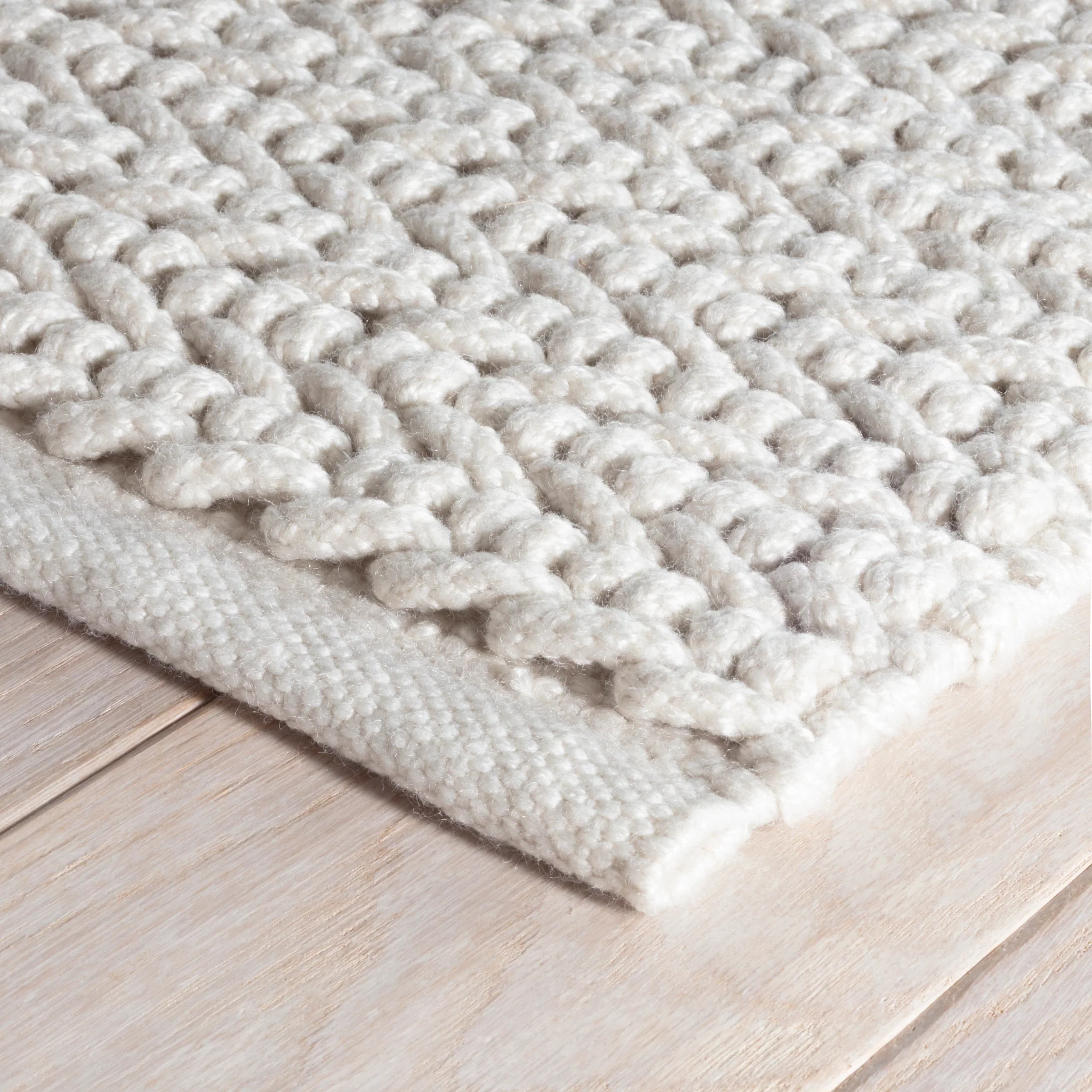 Veranda Ivory Handwoven Performance Rug - Image 3
