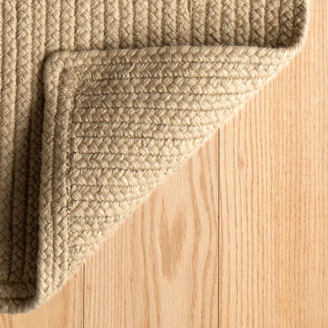Rio Braided Handwoven Indoor/Outdoor Rug - Image 3