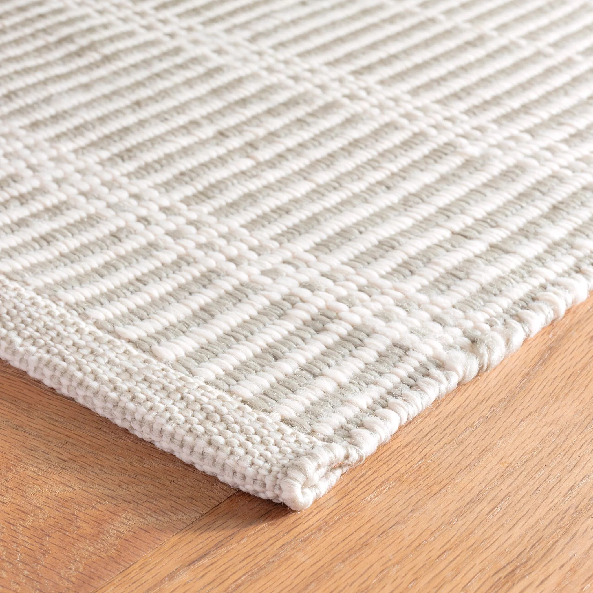 Marlo Platinum Handwoven Indoor/Outdoor Rug - Image 3