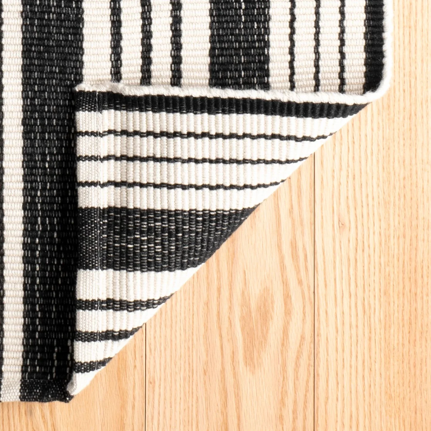 Birmingham Black Handwoven Indoor/Outdoor Rug - Image 3