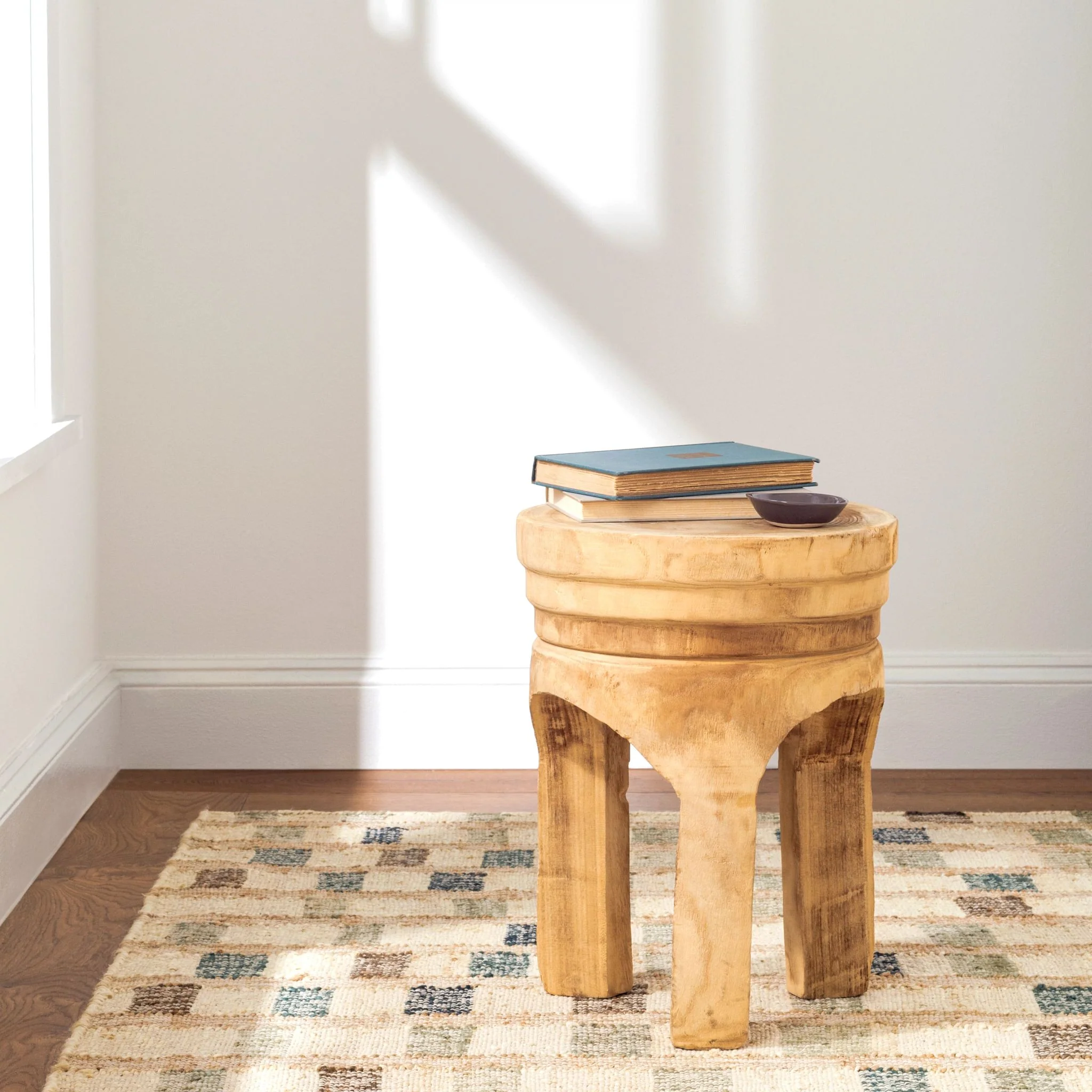 Mosaic Blue Handwoven Jute Rug - Image 3
