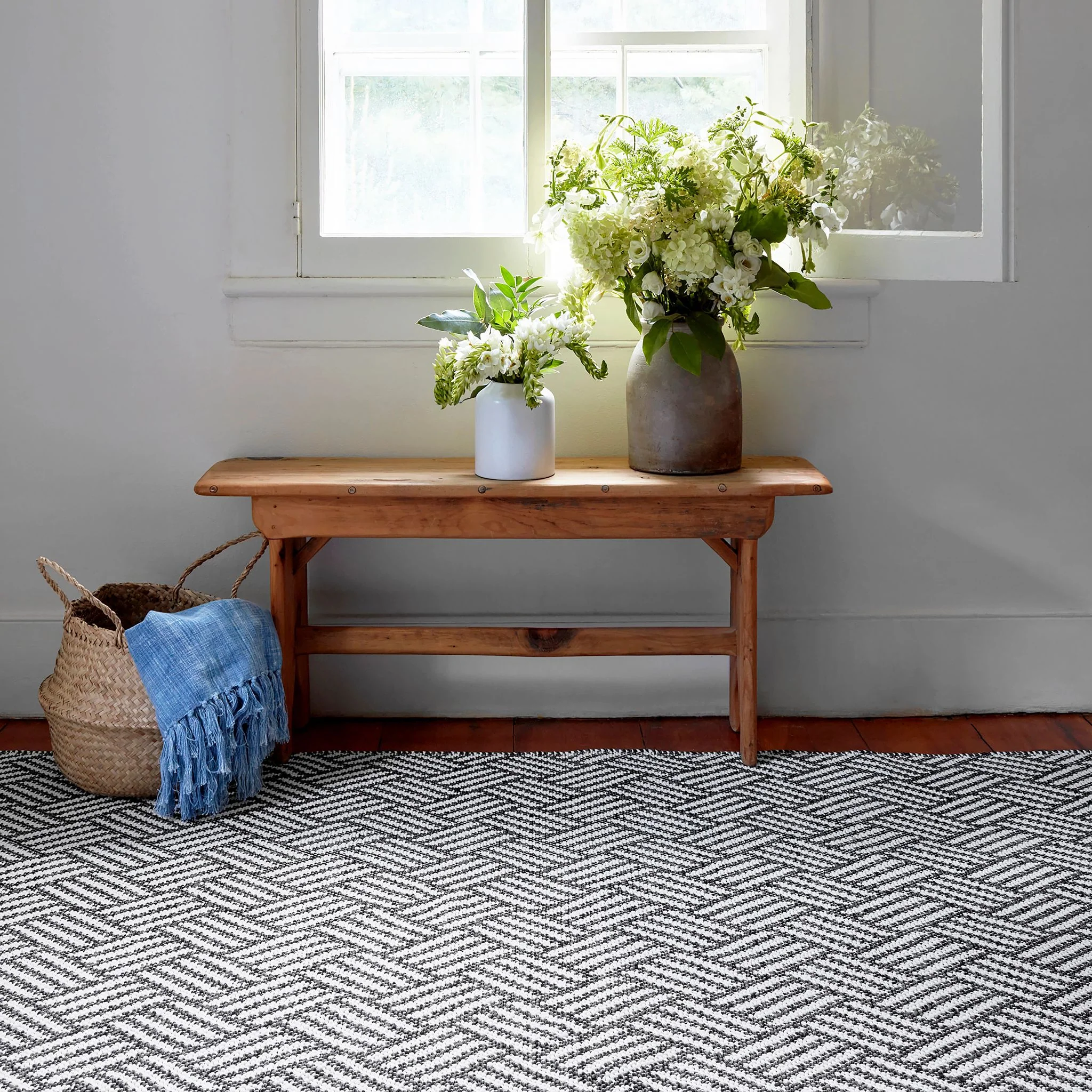 Crisscross Black Handwoven Indoor/Outdoor Rug - Image 3