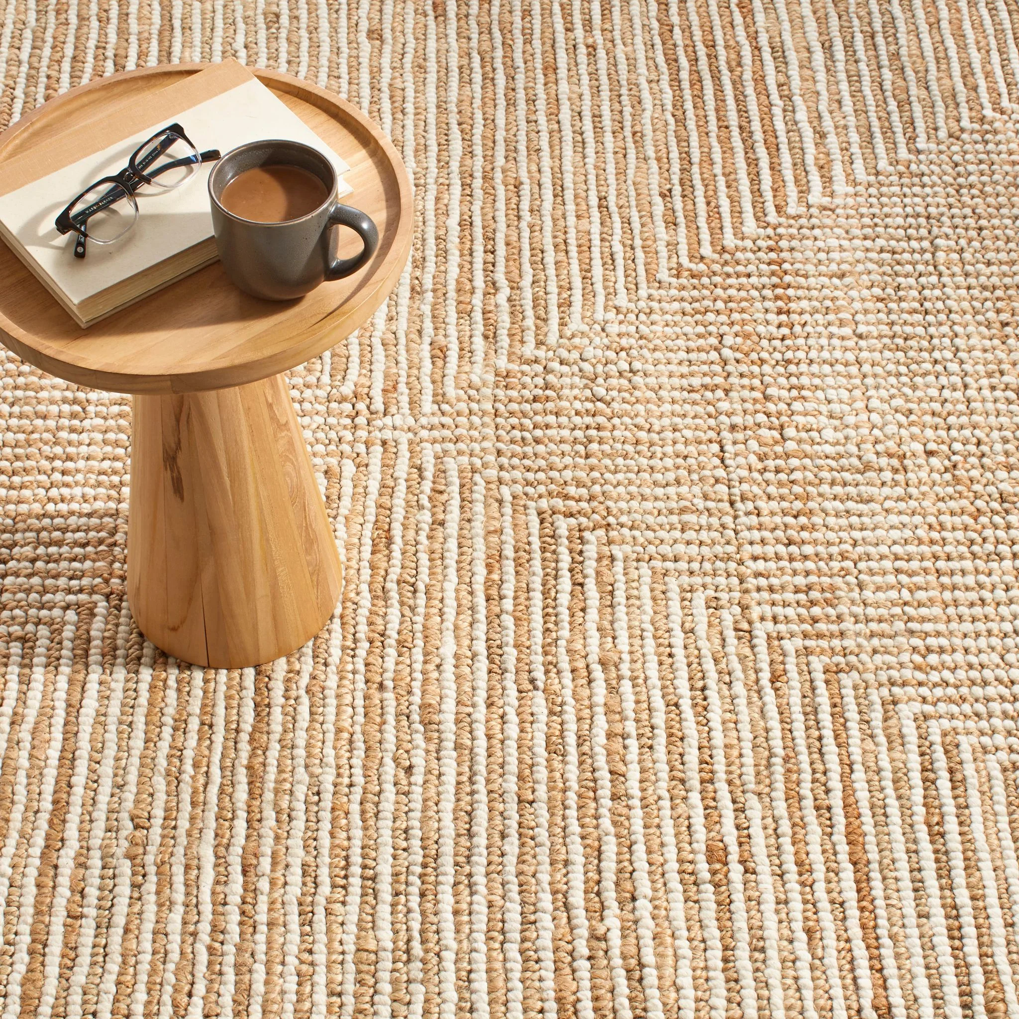 Kelan Ivory Handwoven Jute Rug - Image 2