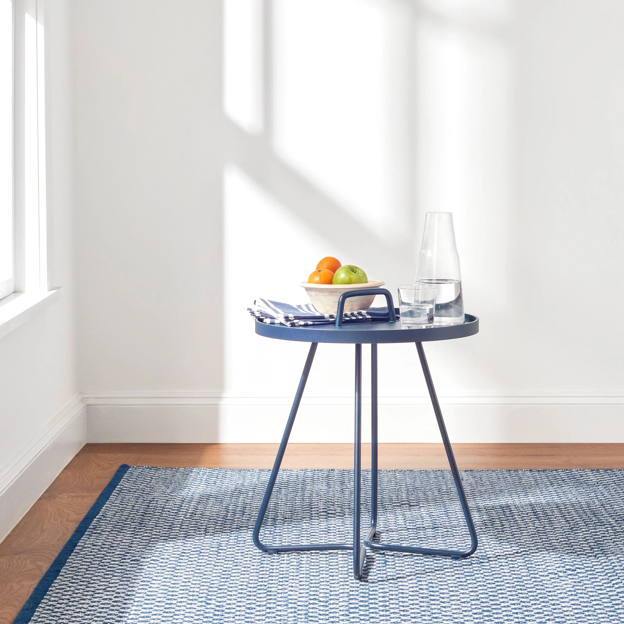 Mainsail Navy Handwoven Indoor/Outdoor Rug - Image 3
