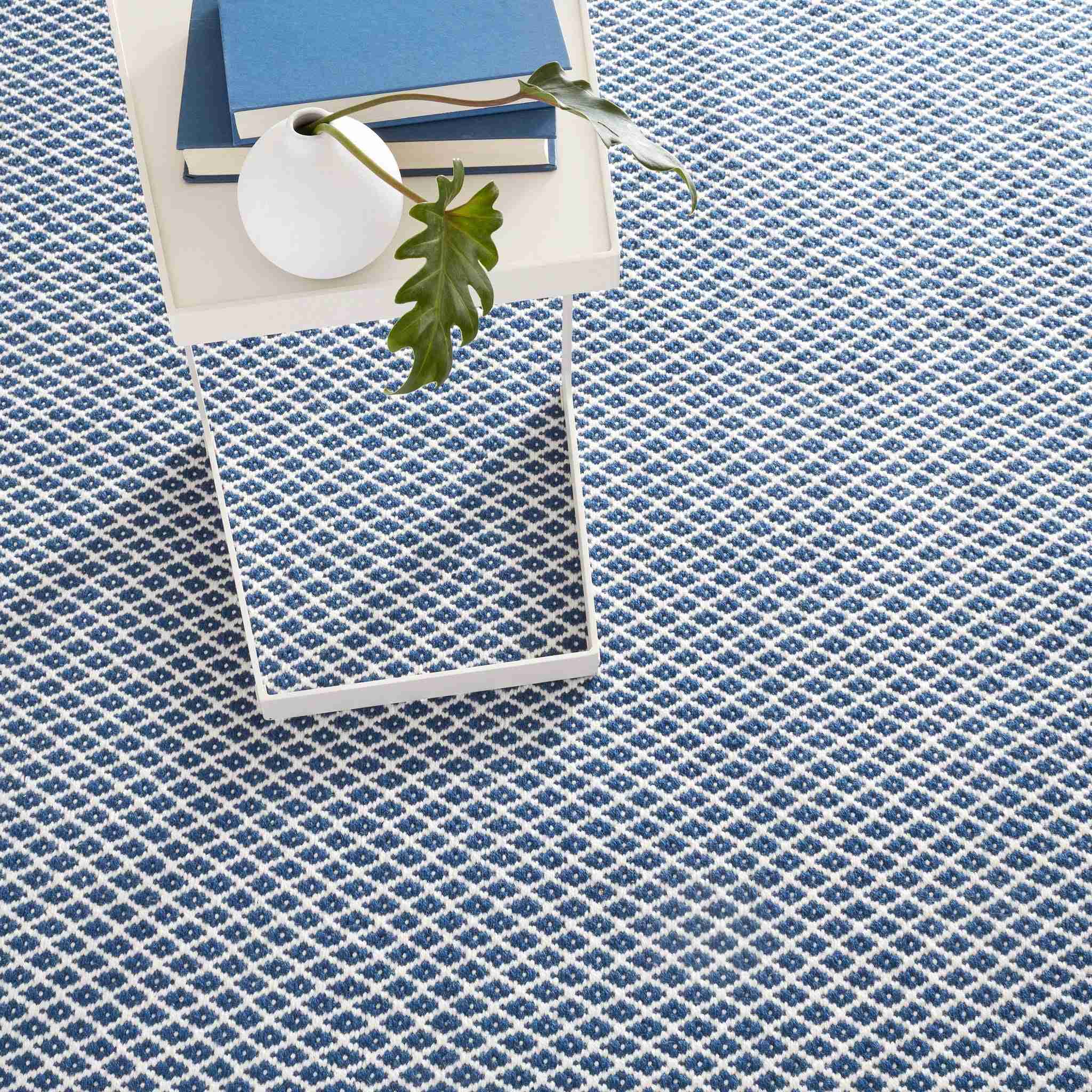 Mainsail Navy Handwoven Indoor/Outdoor Rug - Image 2