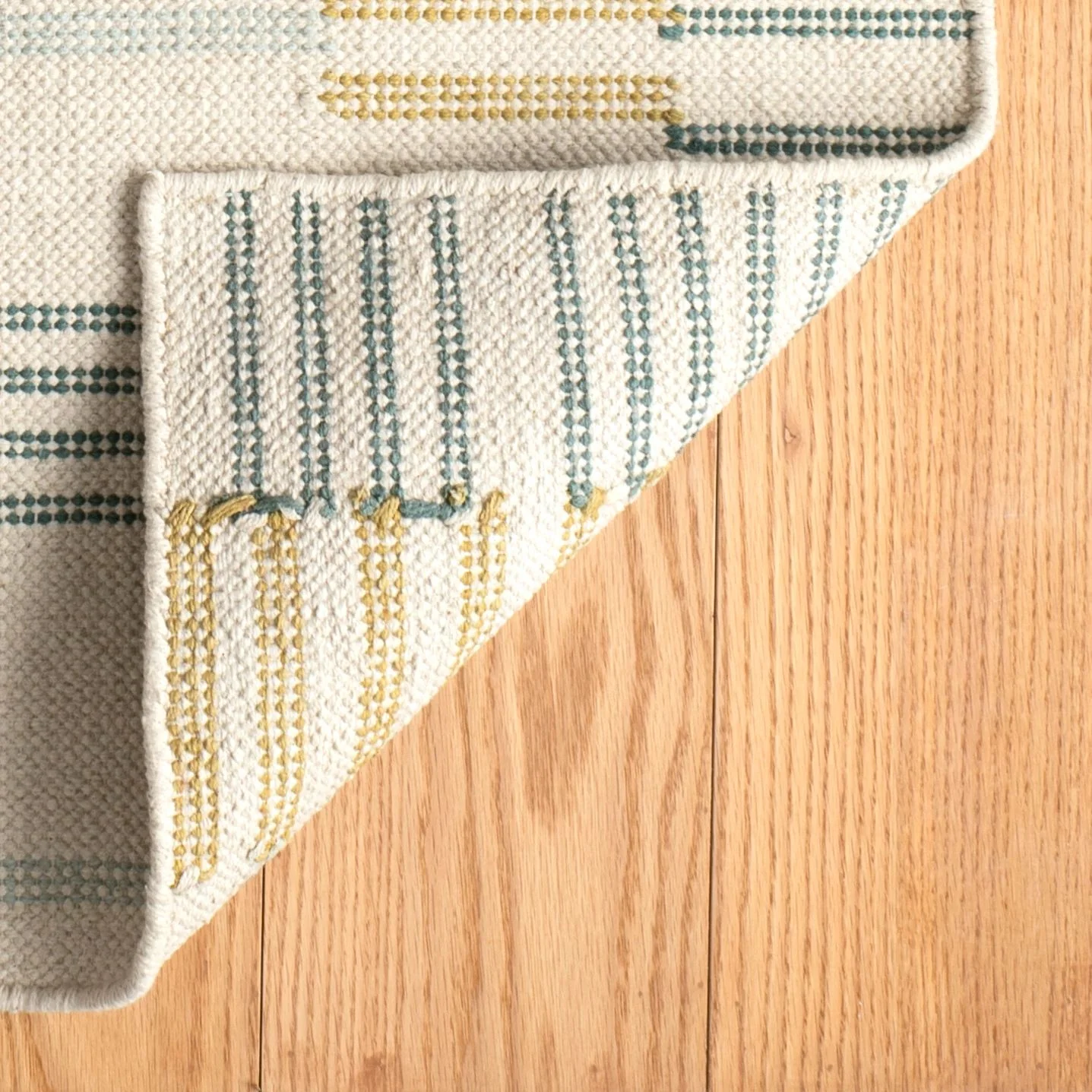 Gemma Juniper Hand Loom Knotted Cotton Rug - Image 3