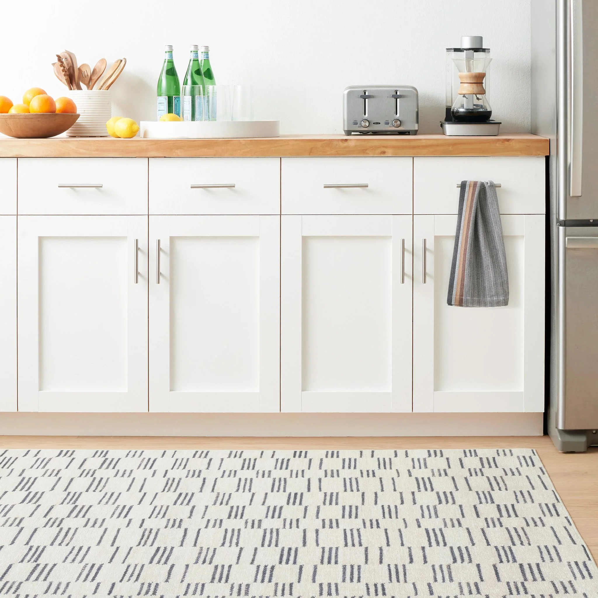 Leni Oatmeal Machine Washable Rug - Image 2