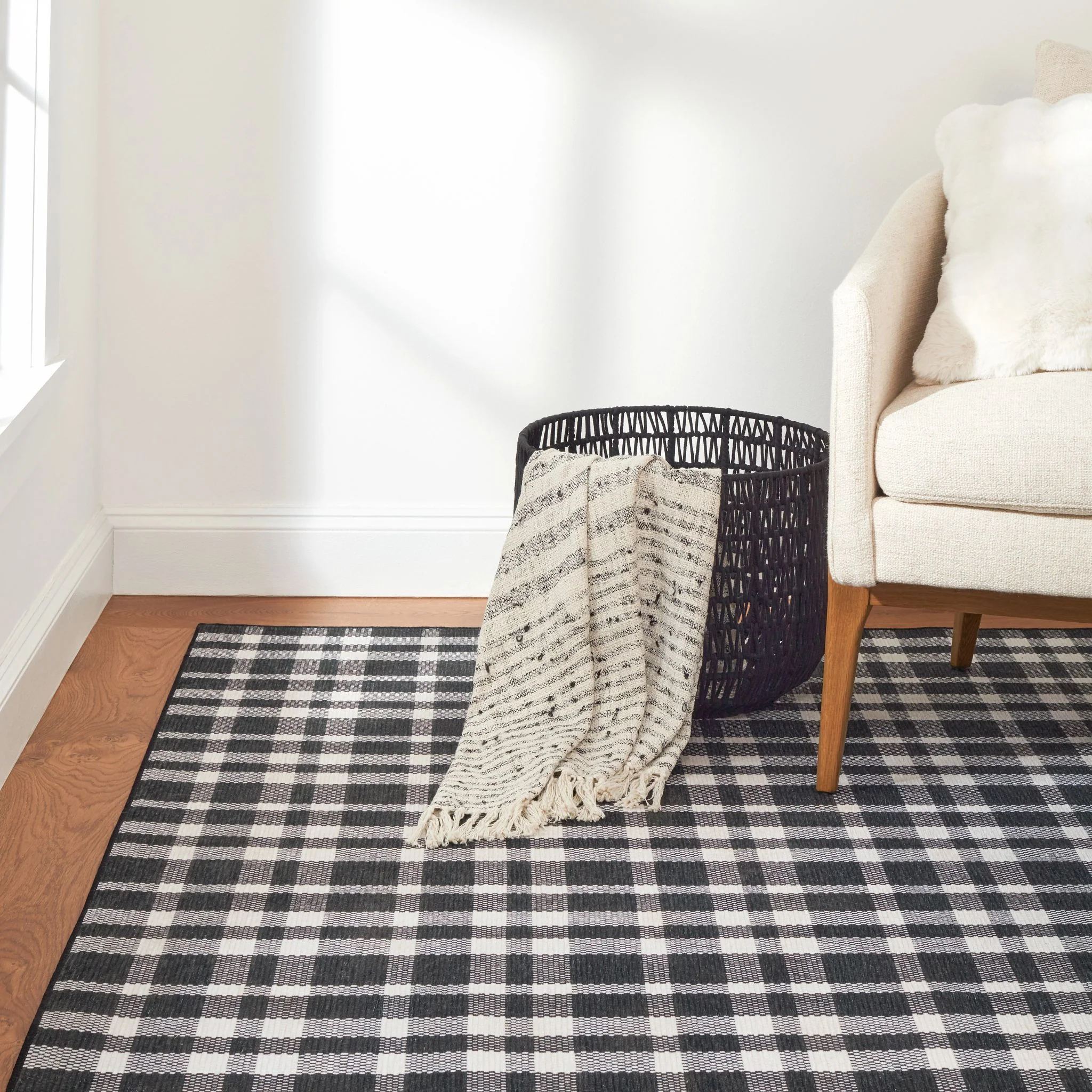 Houston Plaid Black Machine Washable Rug - Image 2